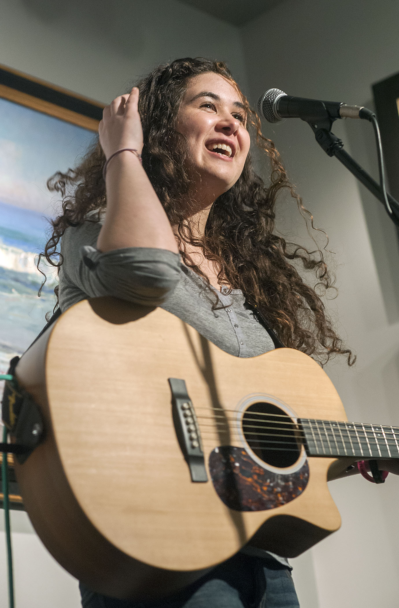 Sara Hartman performing at the 2014 Sag Harbor American Music Festival.