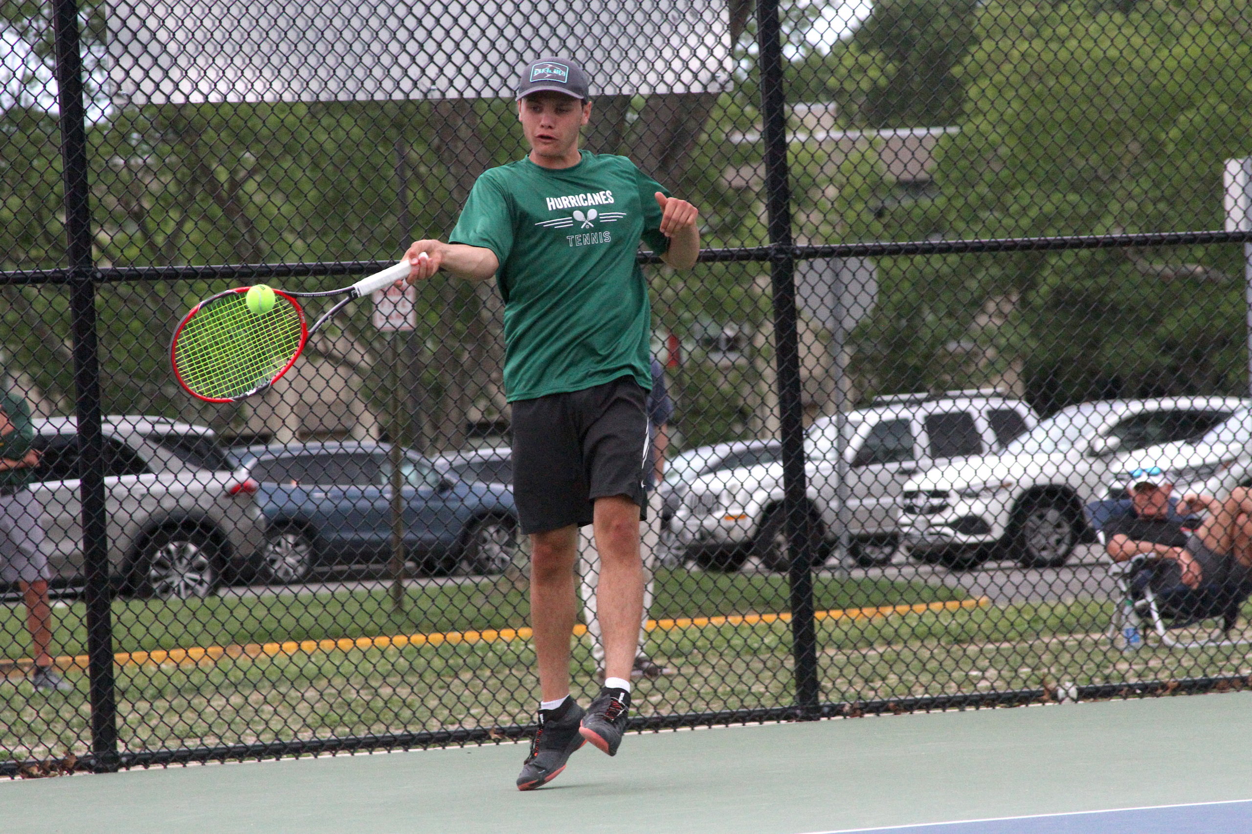 Westhampton Beach senior Josh Kaplan remains steady at the baseline. DESIRÉE KEEGAN