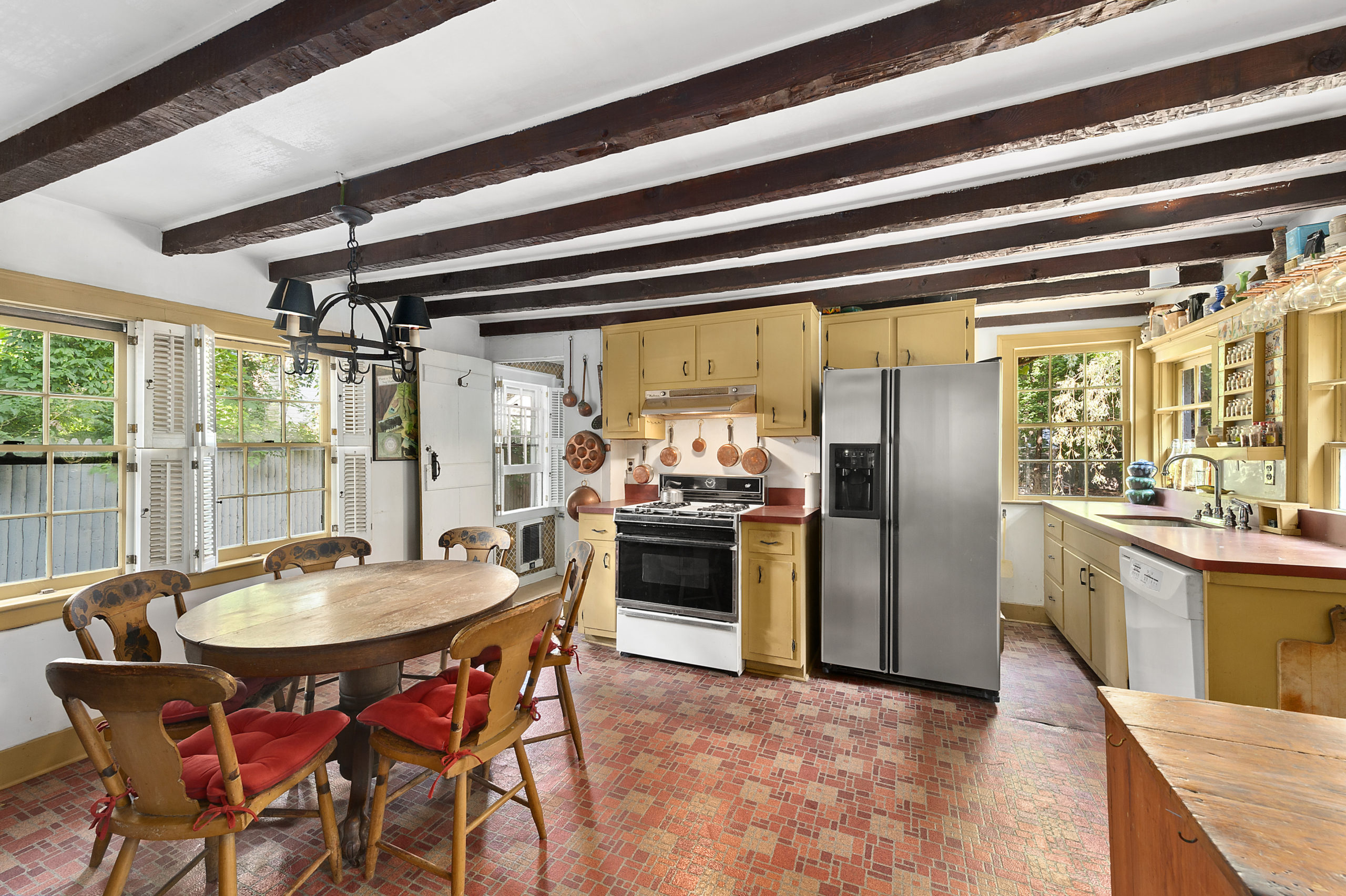207 Madison Street, Sag Harbor Village. RISE MEDIA/COURTESY SOTHEBY'S INTERNATIONAL REALTY