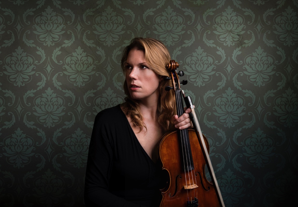 Volist and composer Jessica Meyer performs at Fort Pond House on August 28.