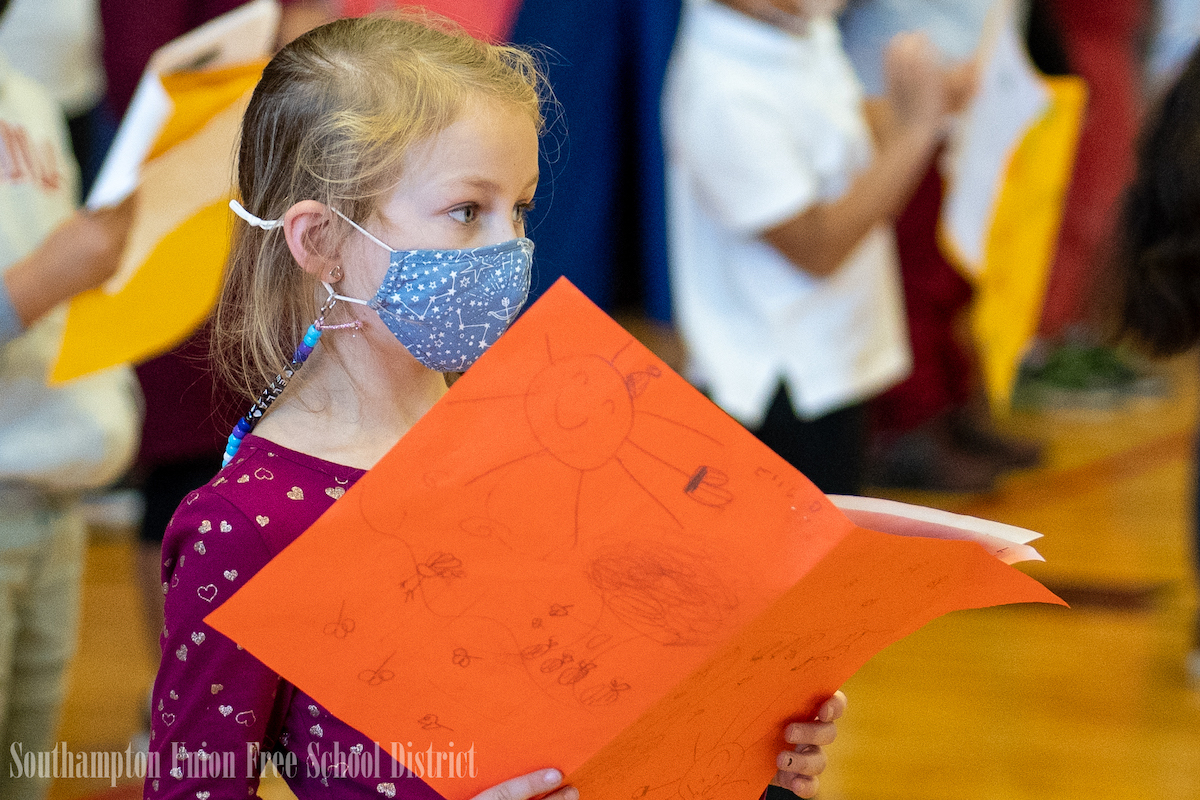 Southampton Elementary School hosted its annual Thanksgiving gathering on November 19. The event focused on family and community, with students performing on instruments and reading writings they wrote about Thanksgiving.