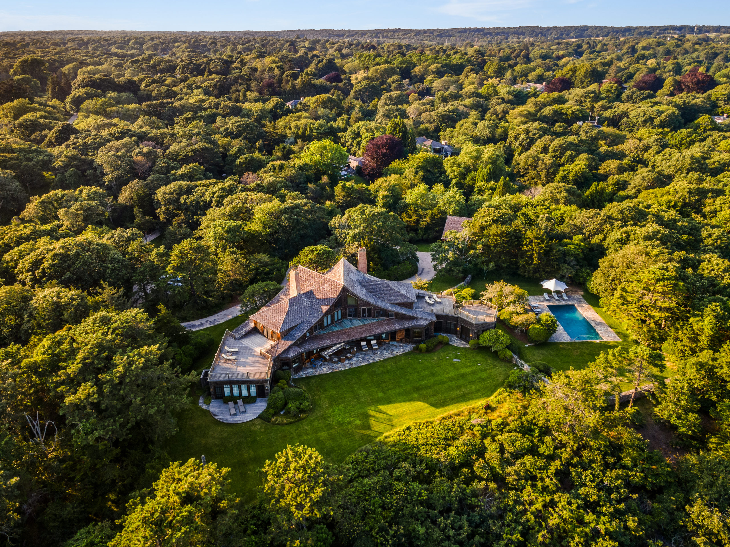 Oceanfront East Hampton Estate Sells For $55 Million In Less Than A Month -  27 East