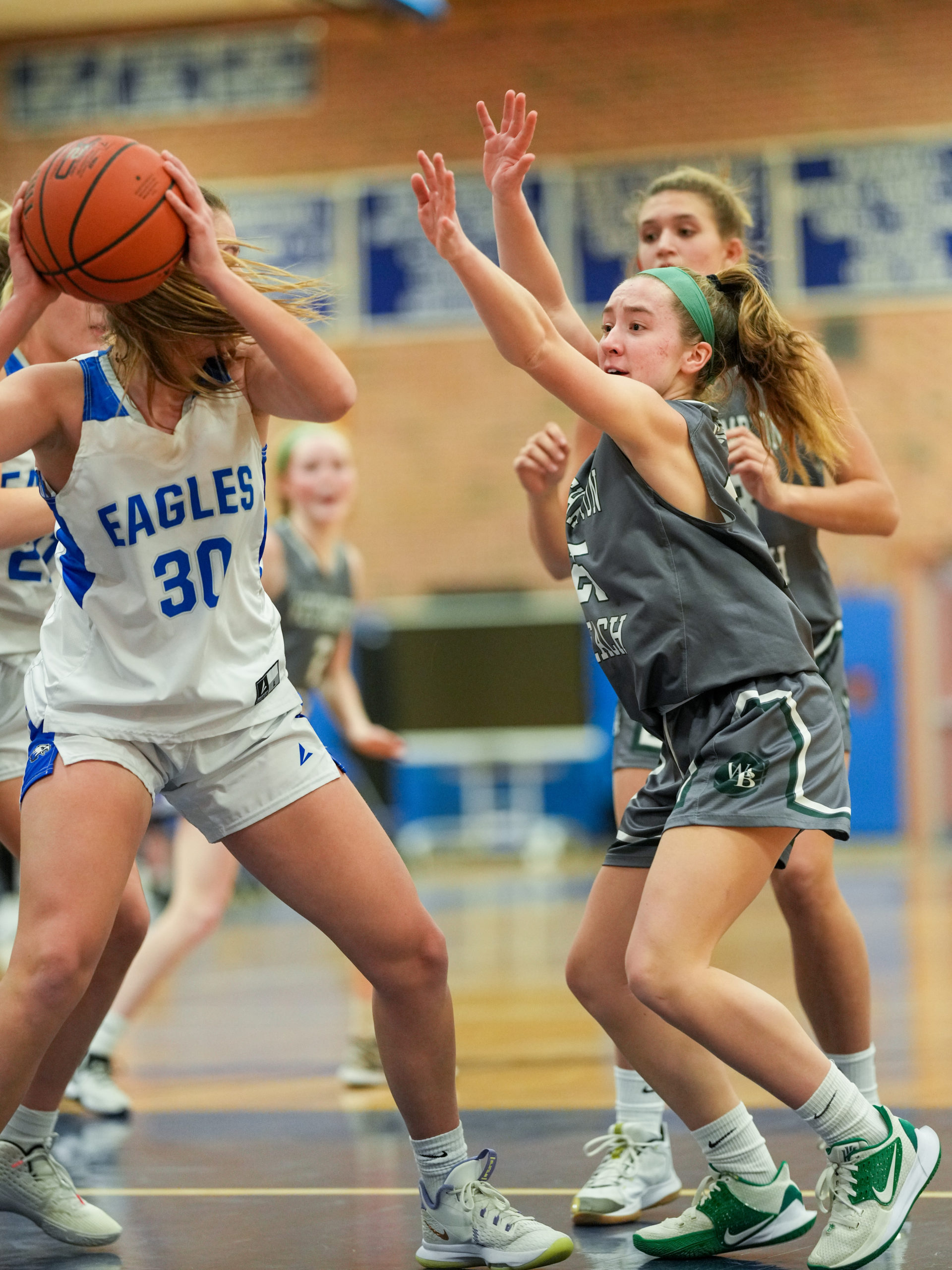 Lily Berchin defends the basket. RON ESPOSITO