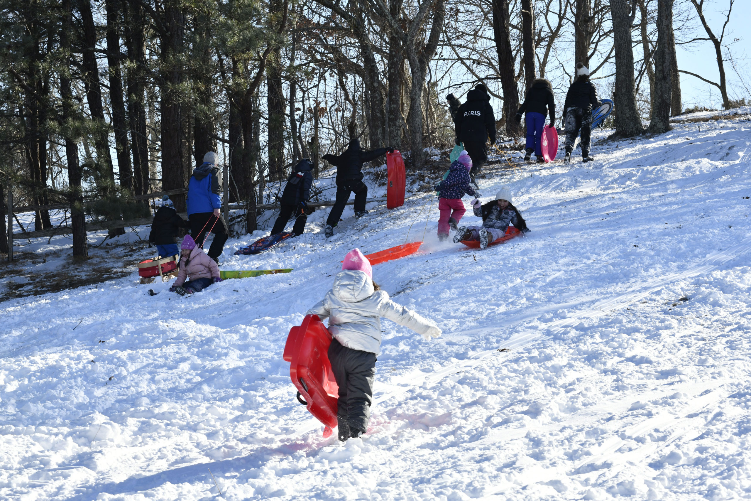 Kids in Bala Cynwyd celebrate snow day with sledding - CBS Philadelphia