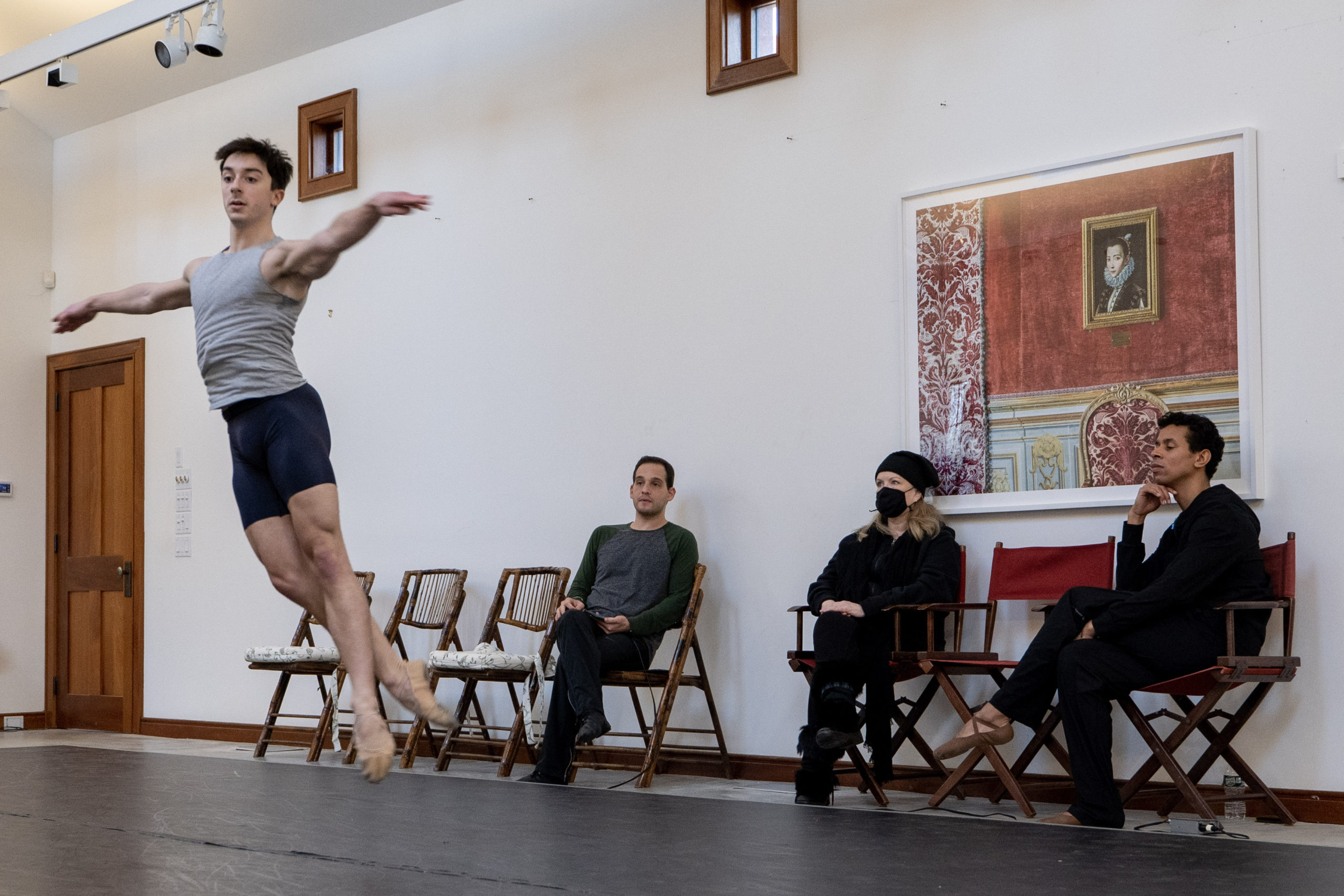 Hamptons Dance Project in rehearsal at the Guild Hall William P. Rayner Artist-in-Residence studio with creative mentor Susan Stroman. Pictured: Dancer Tyler Maloney is observed by Craig Salstein, Susan Stroman and Jose Sebastian. © JOE BRONDO FOR GUILD HALL
