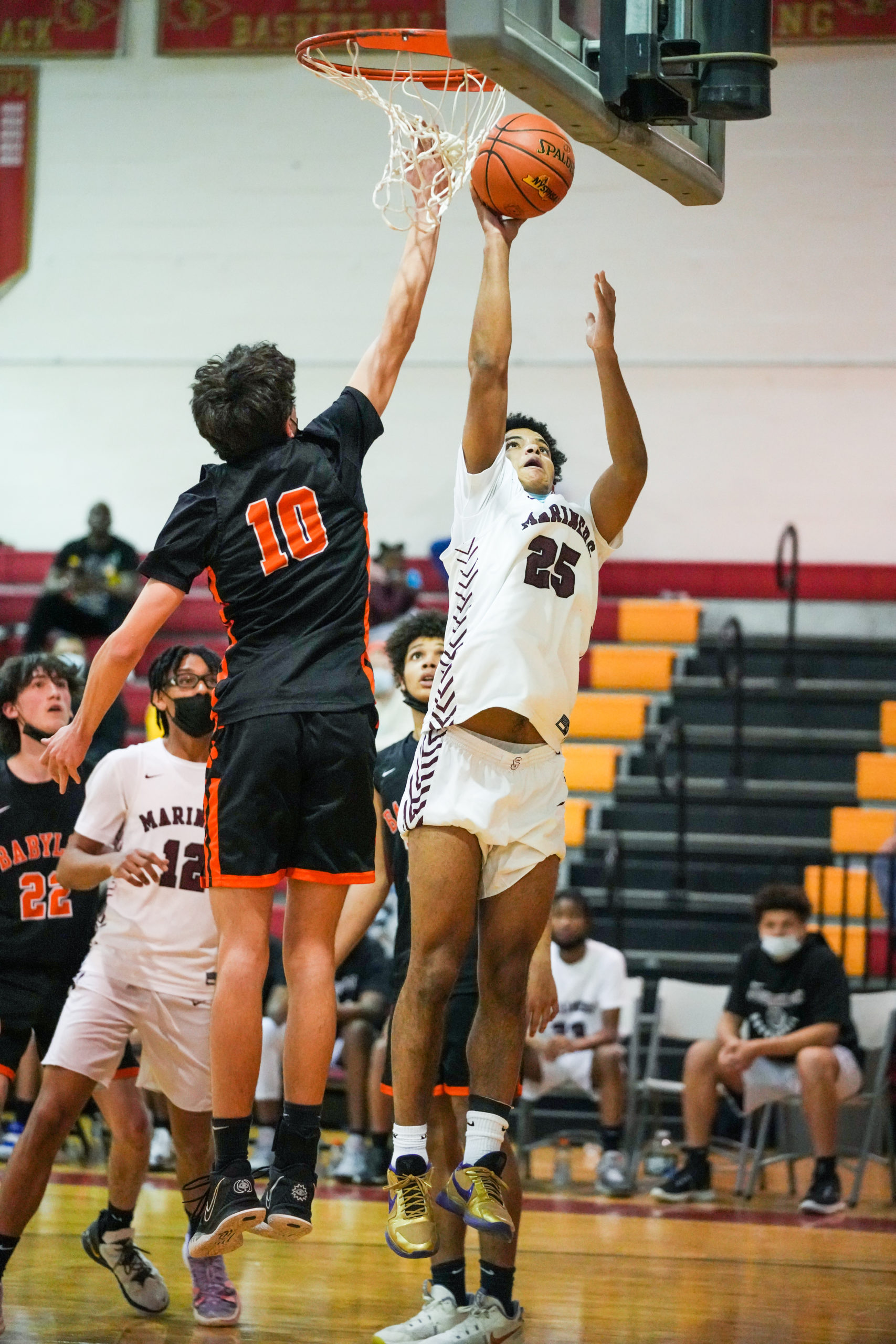 Senior Mariner LeBron Napier scored a game-high 30 points in Saturday's Suffolk County Class B Championship.