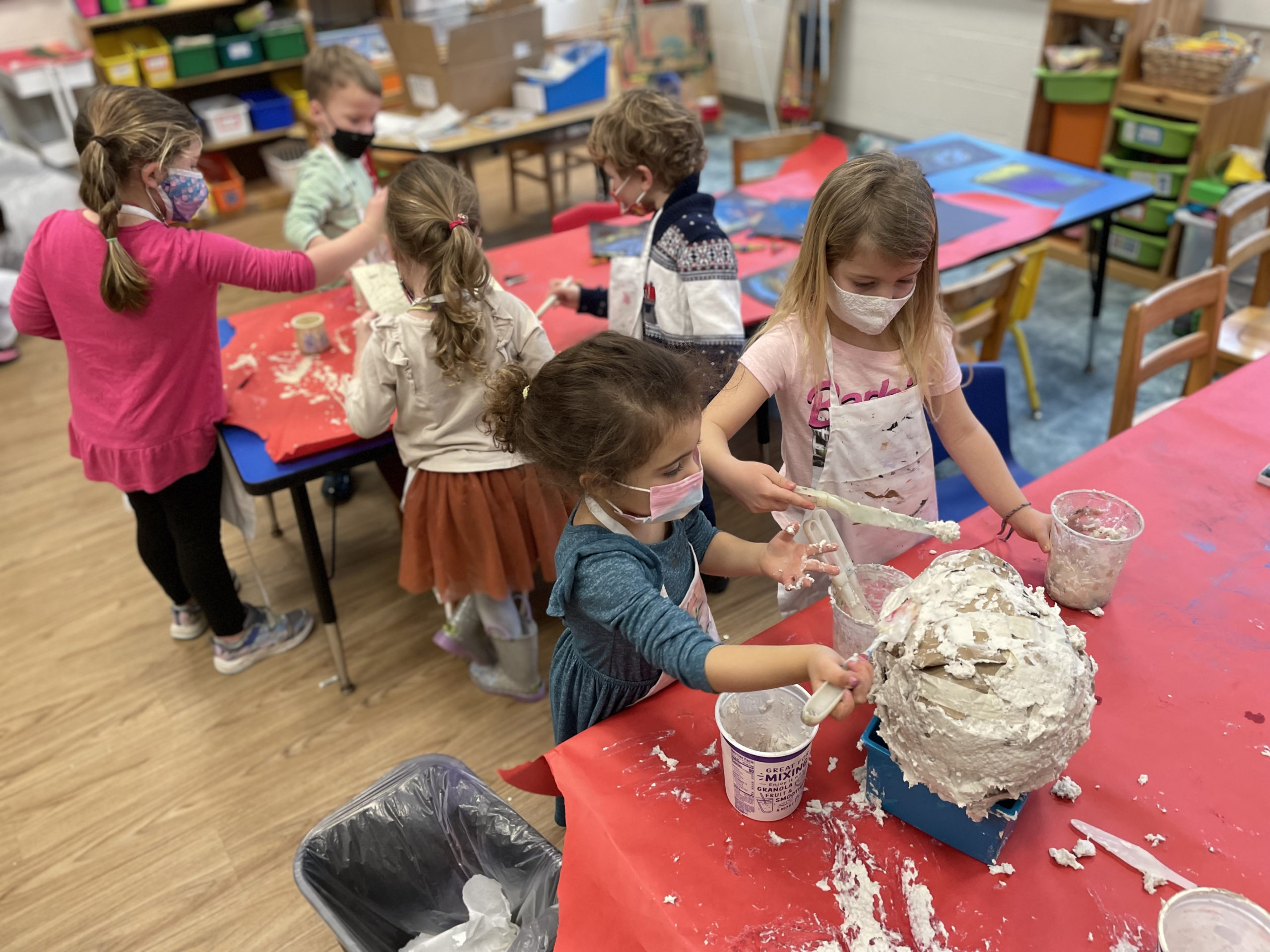 Sag Harbor Elementary School’s pre-kindergarten and kindergarten art class preparing their piece for the 2022 Parrish Art Museum Student Exhibition.