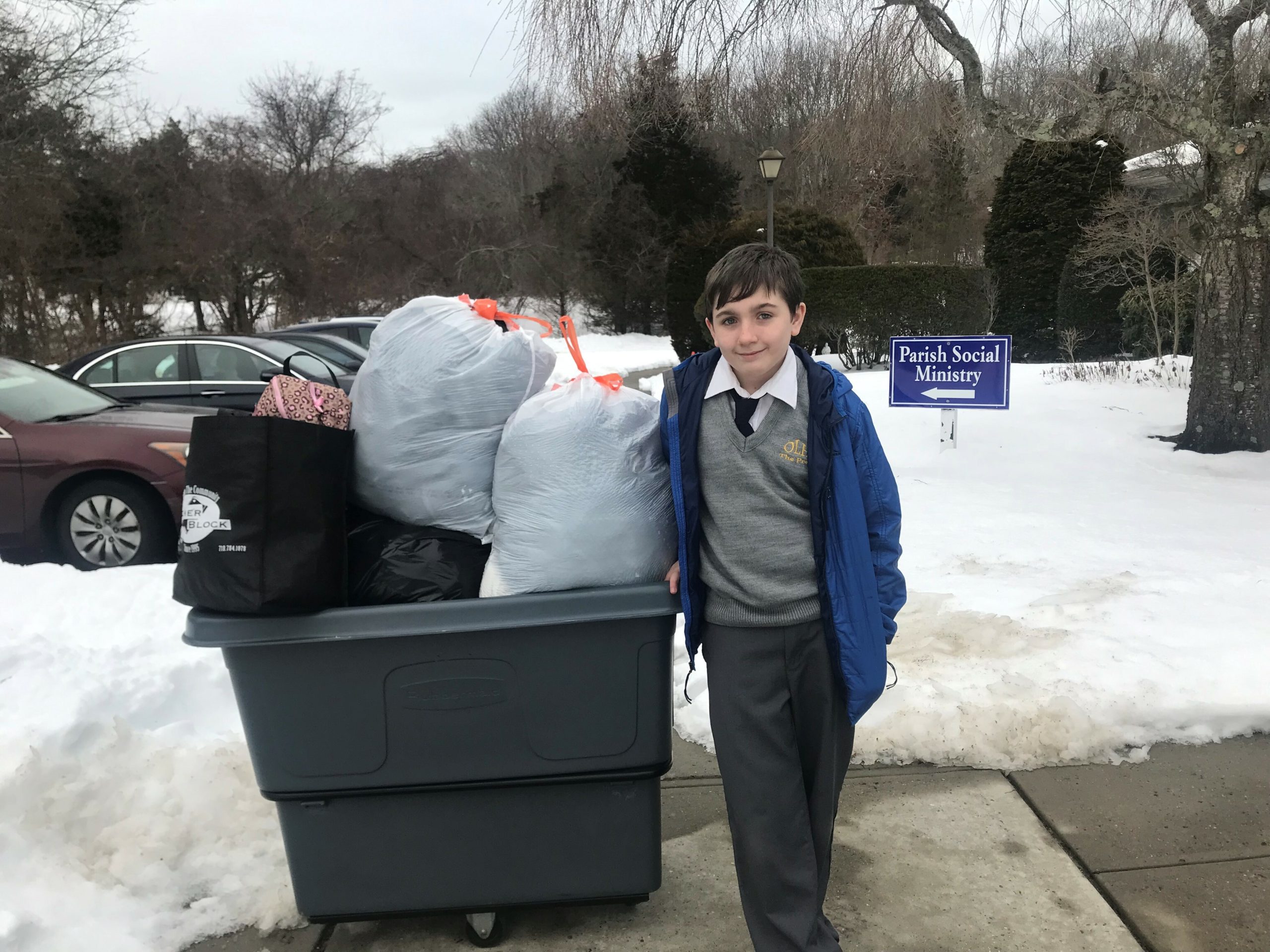 In a spirit of giving and compassion, the Prep 8 class, including Luke David, delivered coats to the Heart of the Hamptons at Our Lady of the Hamptons School sponsored a winter coat drive to benefit the clothing banks at parishes in Southampton and Hampton Bays. This was coupled to the campaign to provide supplies for the North Fork Animal Shelter spearheaded by Prep 6.