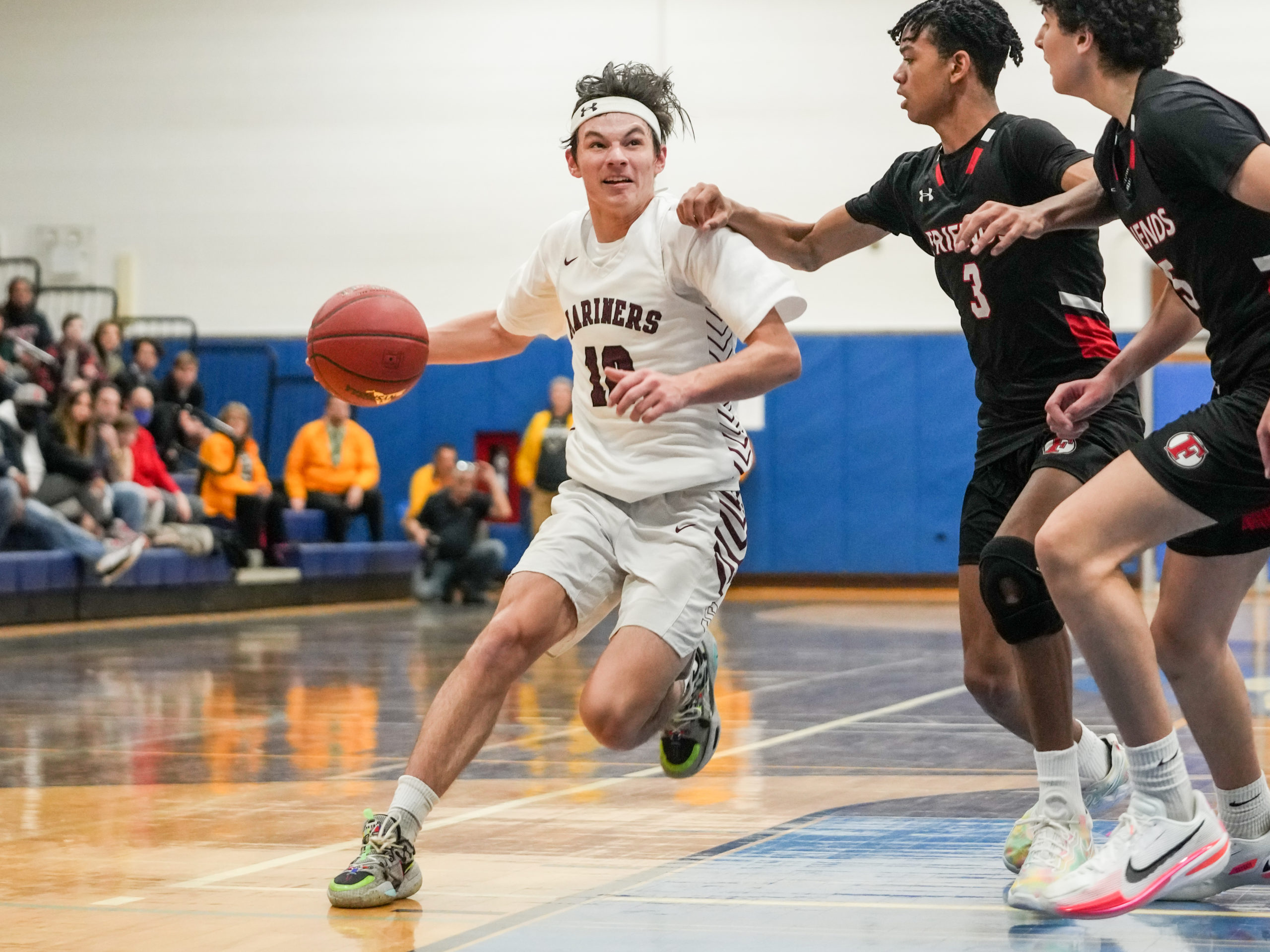 Andrew Venesina drives to the hoop.   RON ESPOSITO