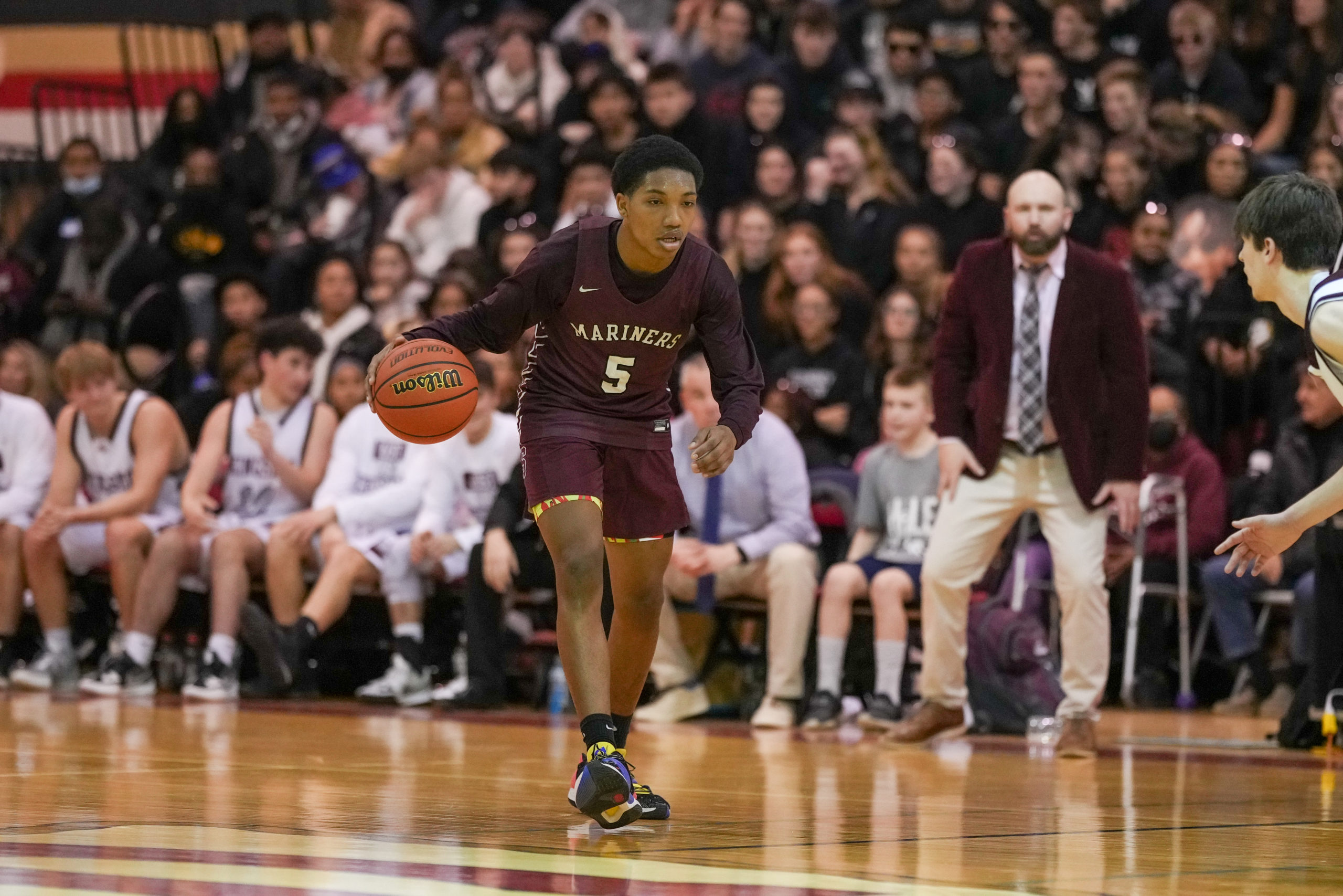 Naevon Jenkins brings the ball up the court for Southampton.    RON ESPOSITO