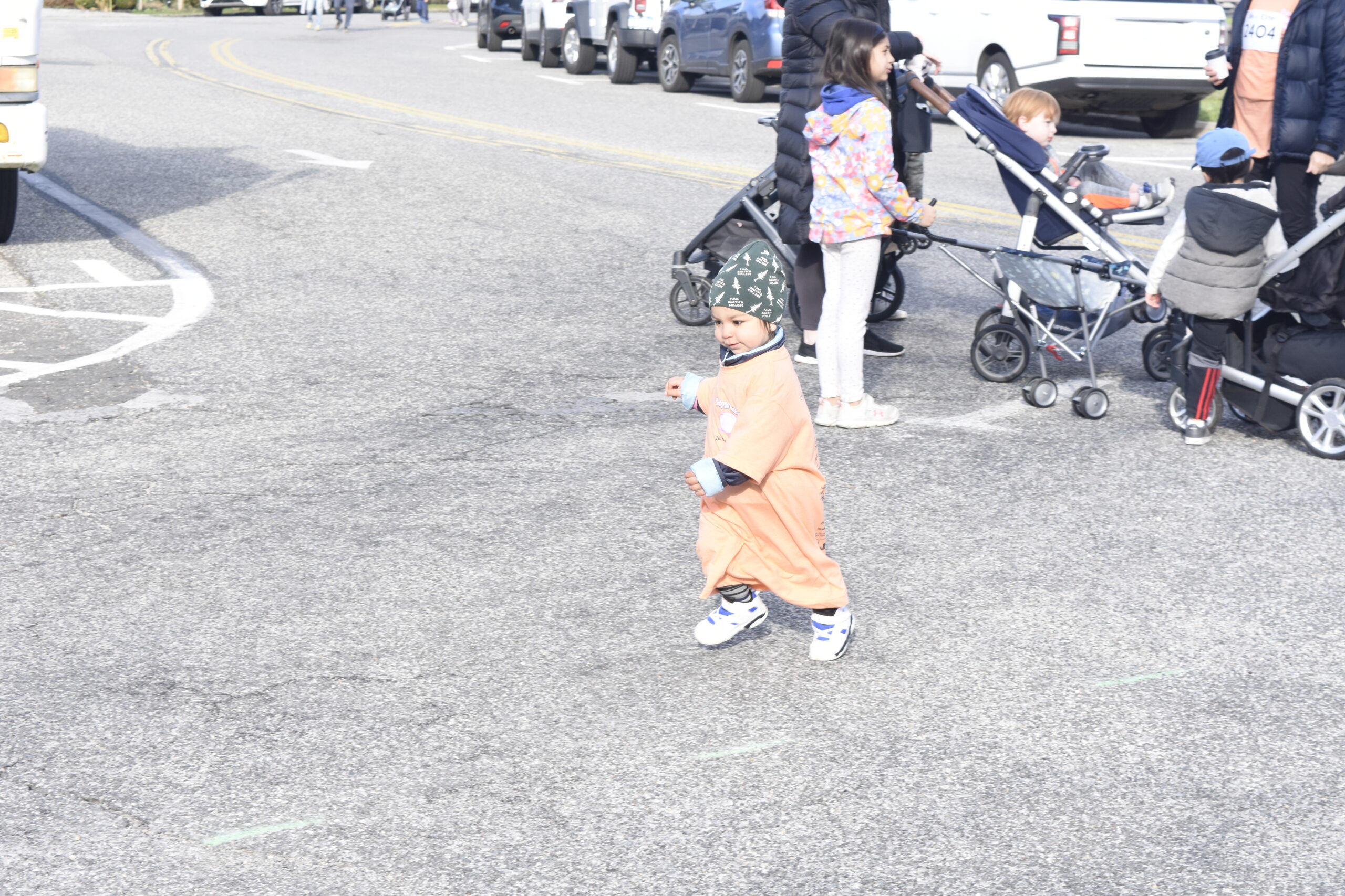 A little one gets ready for the race.   DREW BUDD