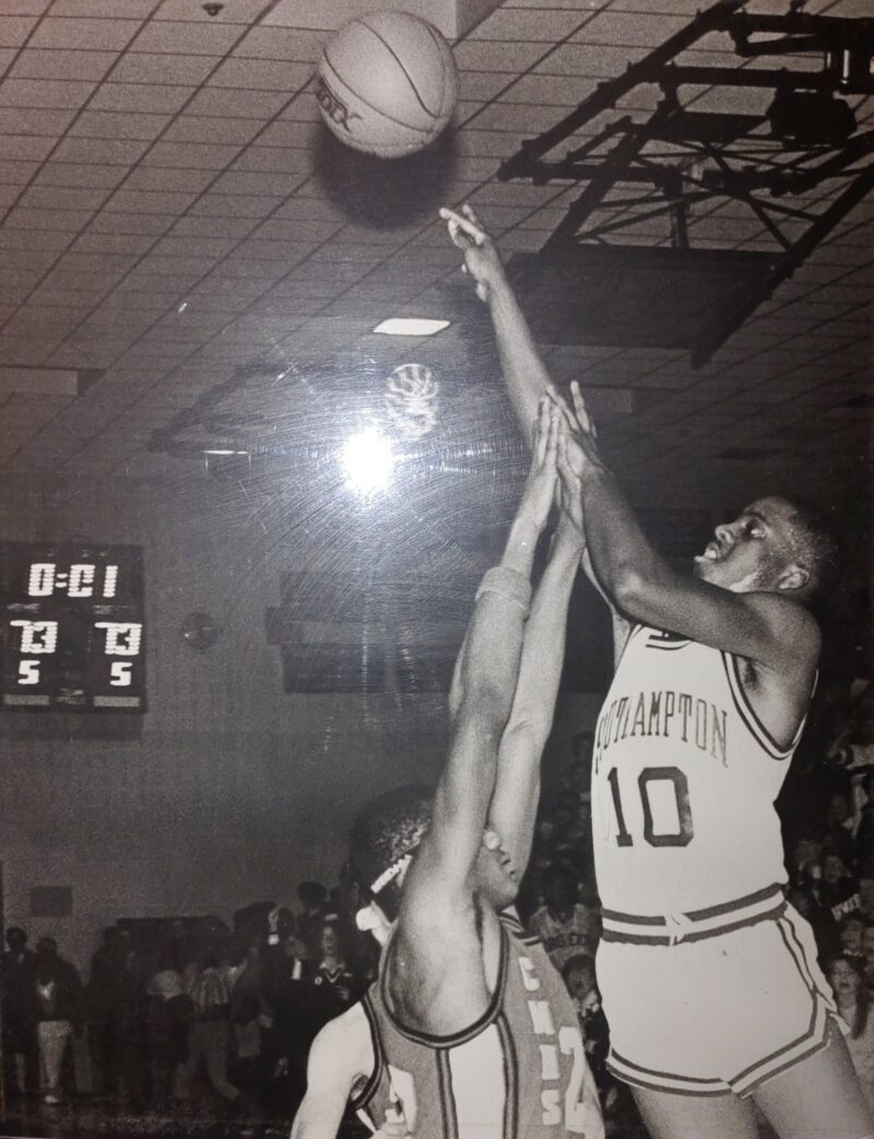 Mark Johnson hits the winning shot for Southampton High School during the 1986 League Championship game against Center Moriches.