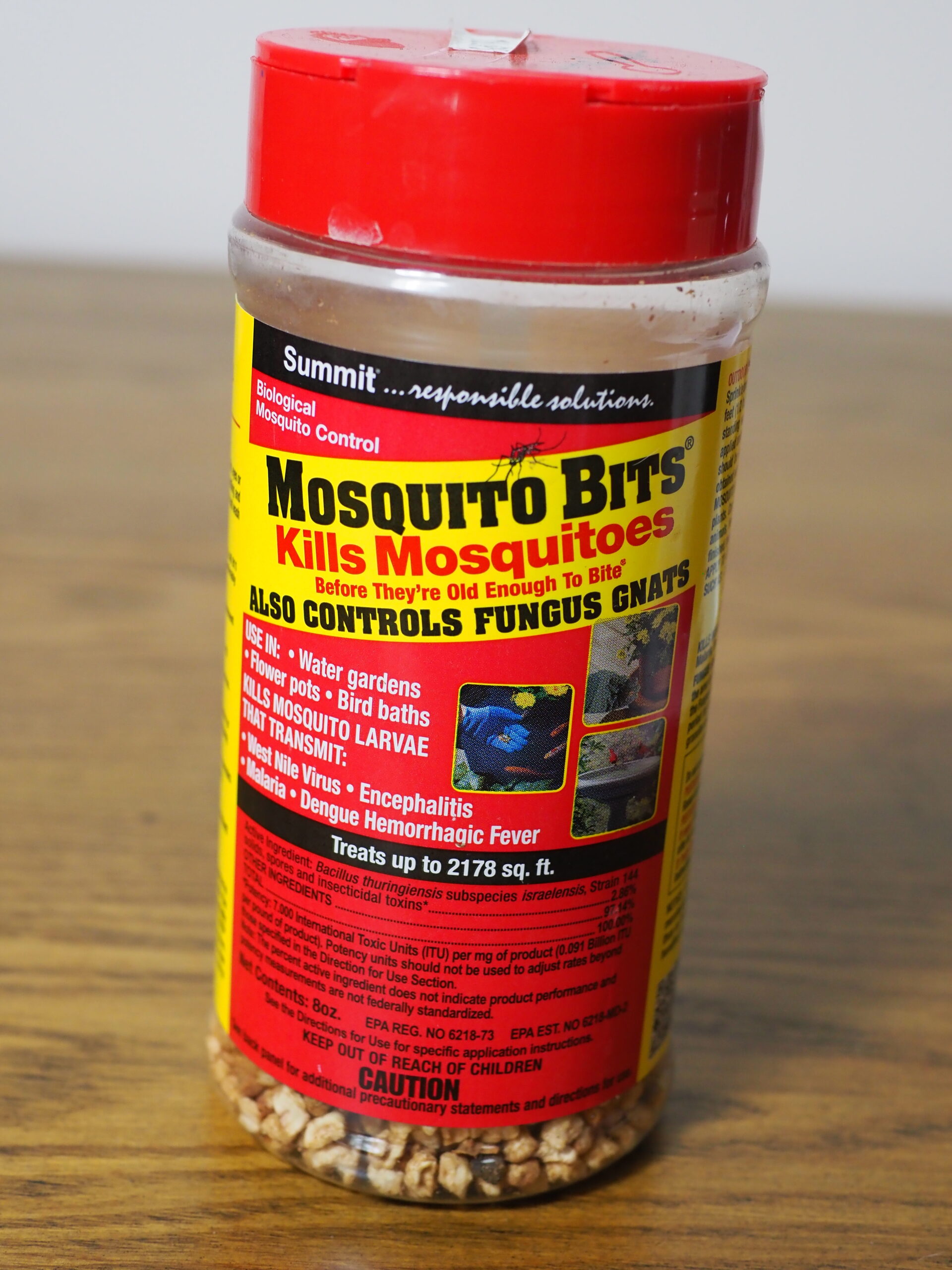 Mosquito Bits are used in bird baths and water gardens to control mosquitoes. When the pellets are mixed and dissolved in water, the bits are used to control fungus gnats in houseplants.