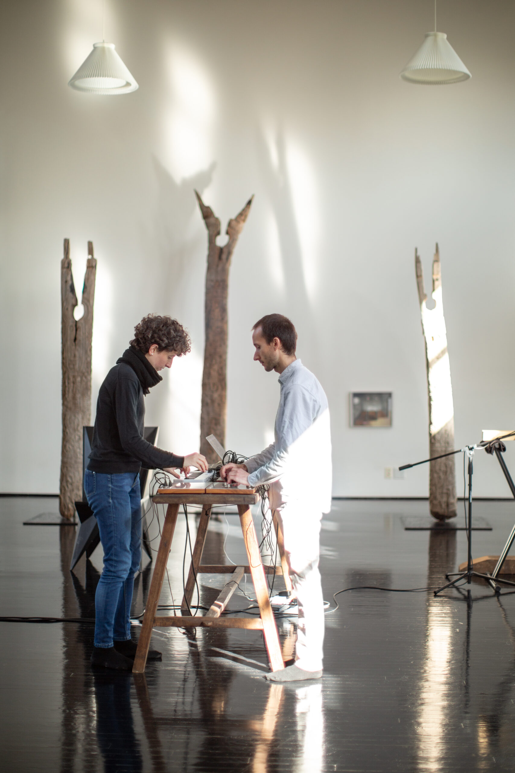 Passepartout Duo (pianist Nicoletta Favari and percussionist Christopher Salvito) during their recent residency at The Watermill Center, March 2 to April 1, 2022. © LINDSAY MORRIS, COURTESY THE WATERMILL CENTER.