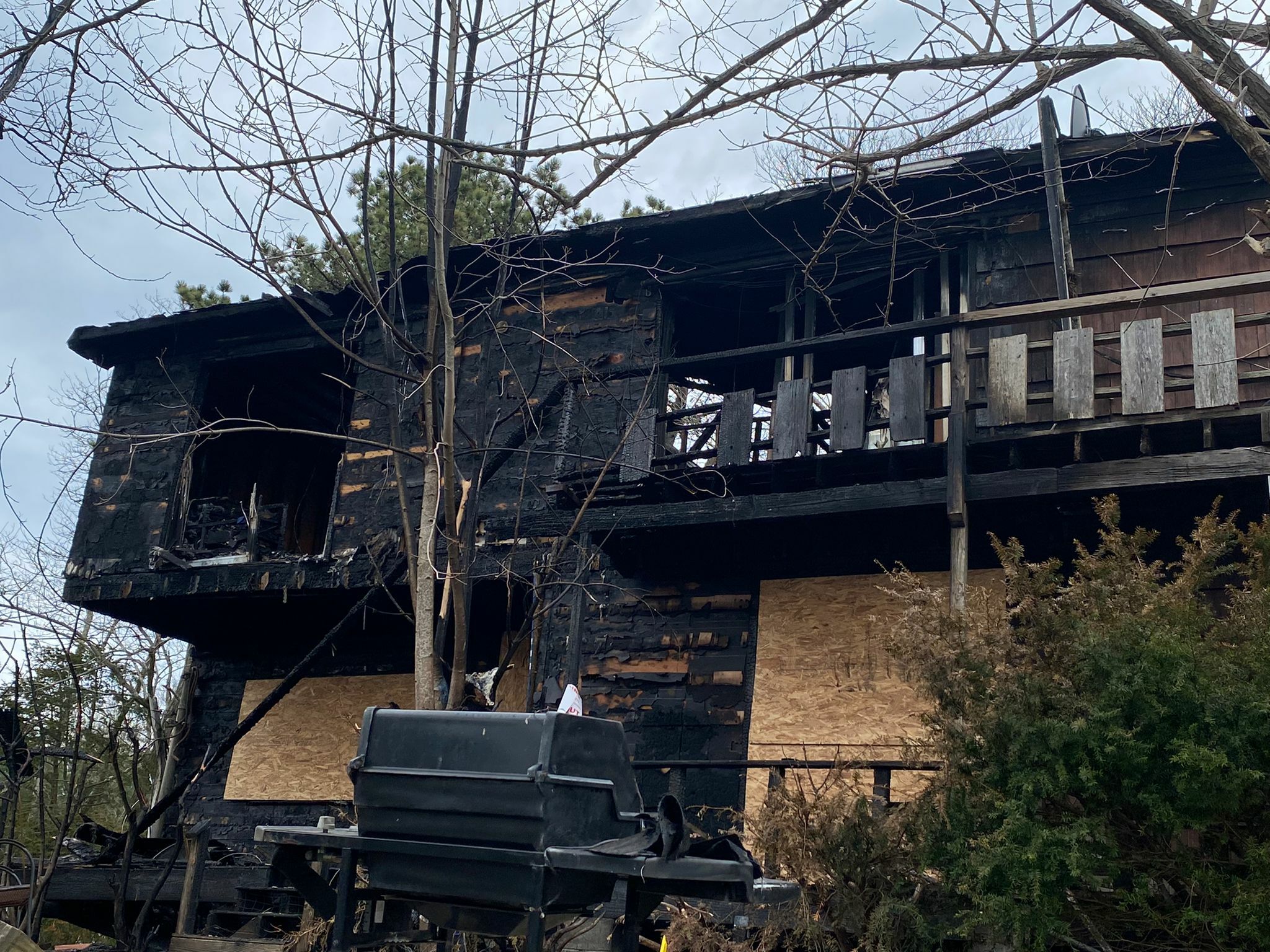 The aftermath of the fire at the 317 East Montauk Highway apartment building.   JULIANA HOLGUIN