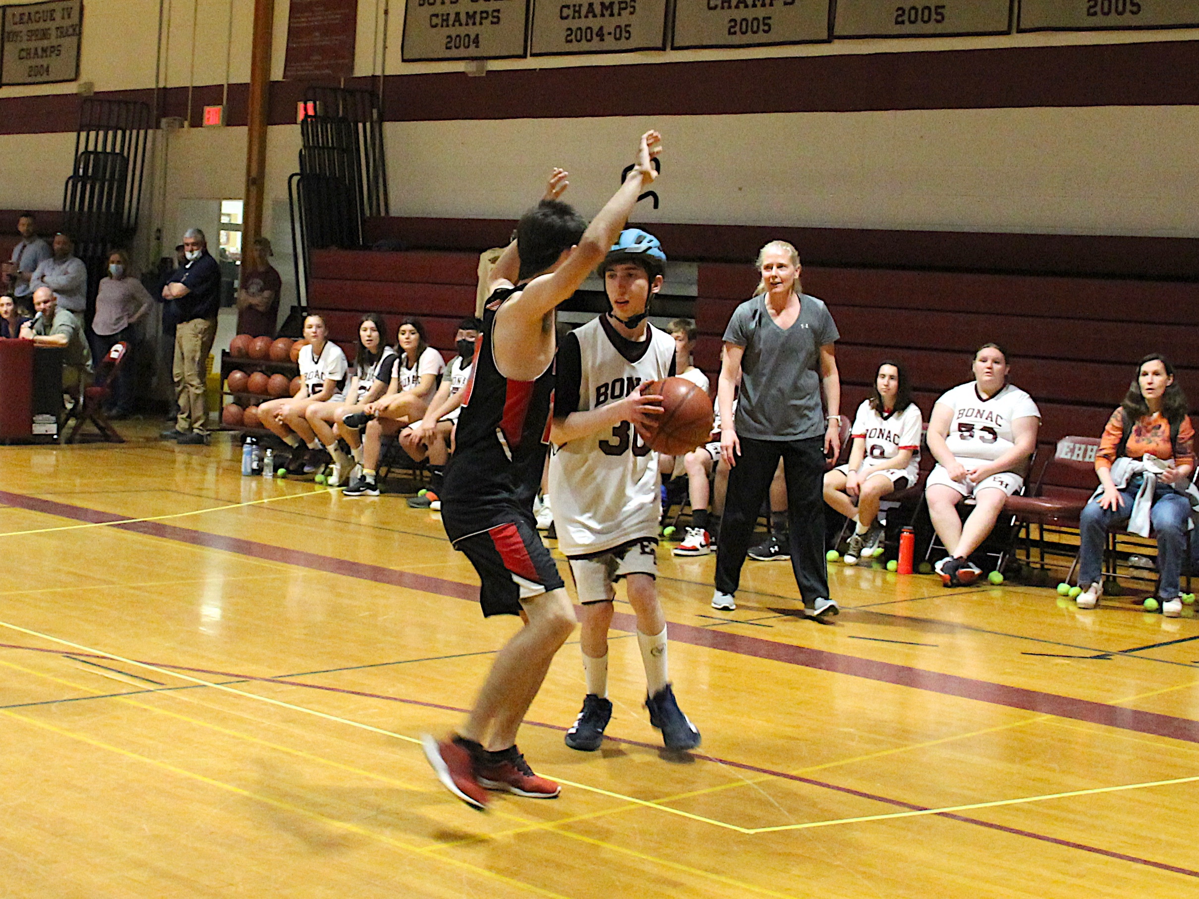 East Hampton's Liam Baum takes on a Patchogue-Medford defender.   KYRIL BROMLEY