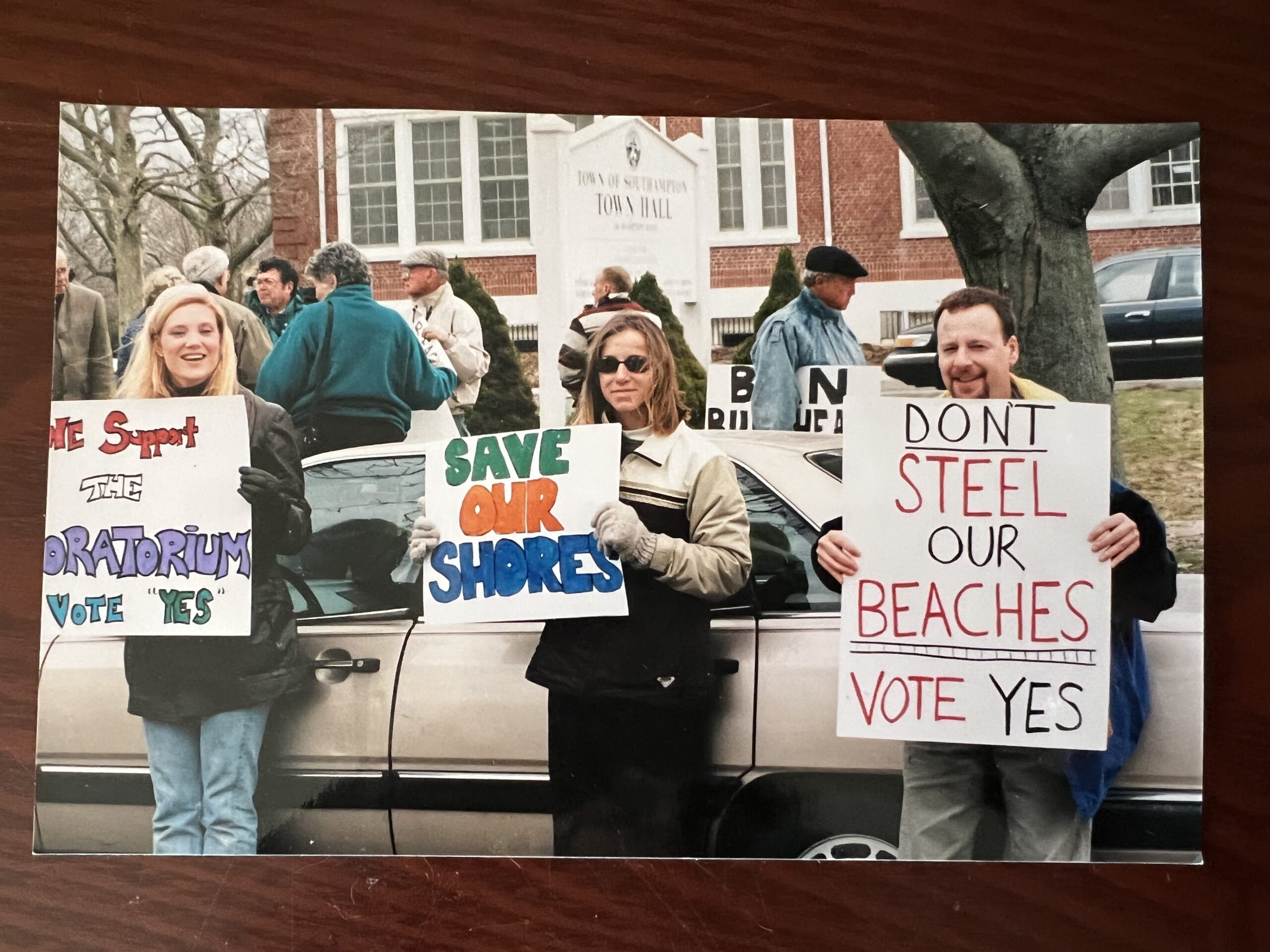 Members of Group for the East End advocating against shore hardening in Southampton in 1998. COURTESY GROUP FOR THE EAST END