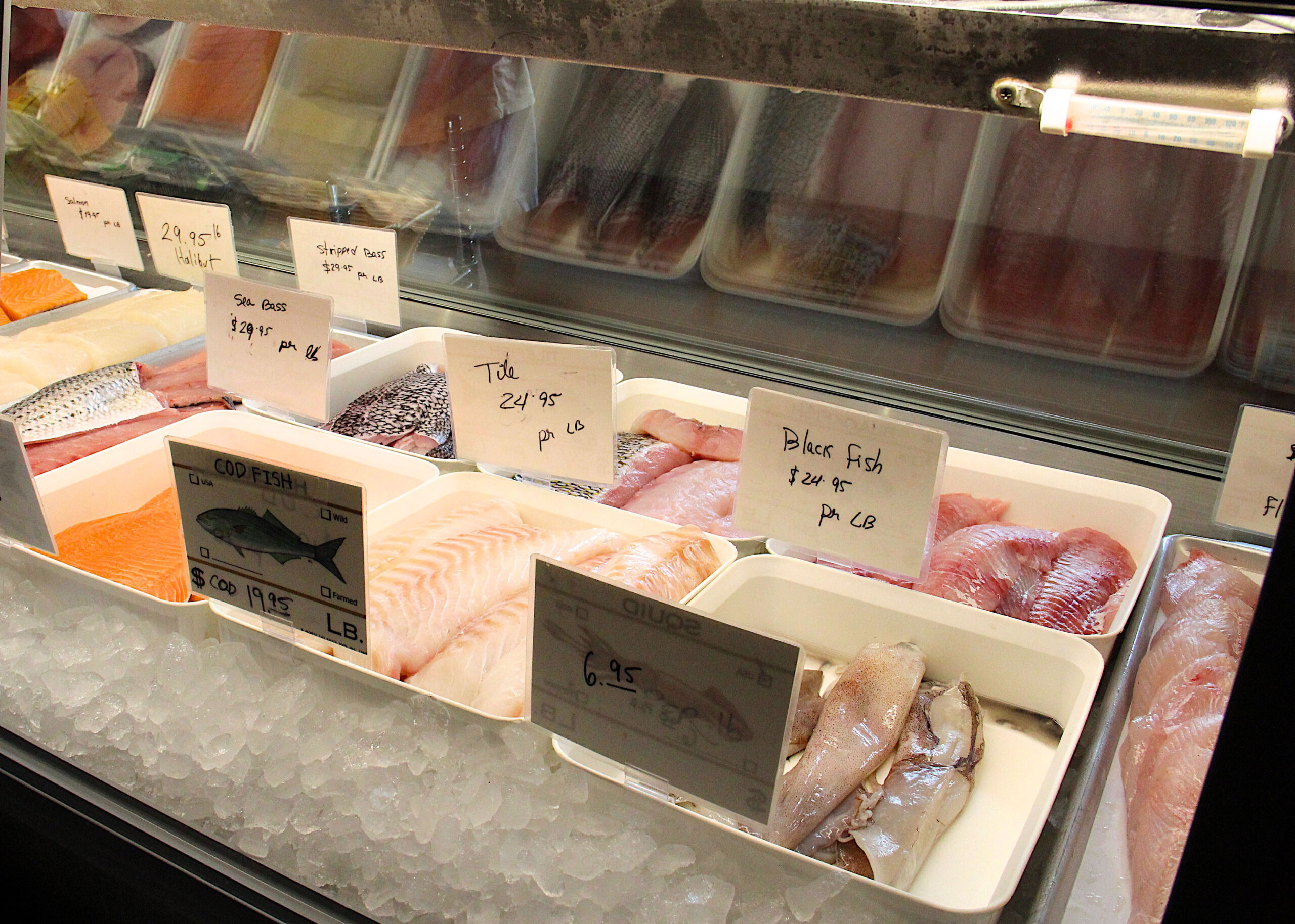 Fishmongers, Restaurants Grapple With Sourcing Seafood Sustainably