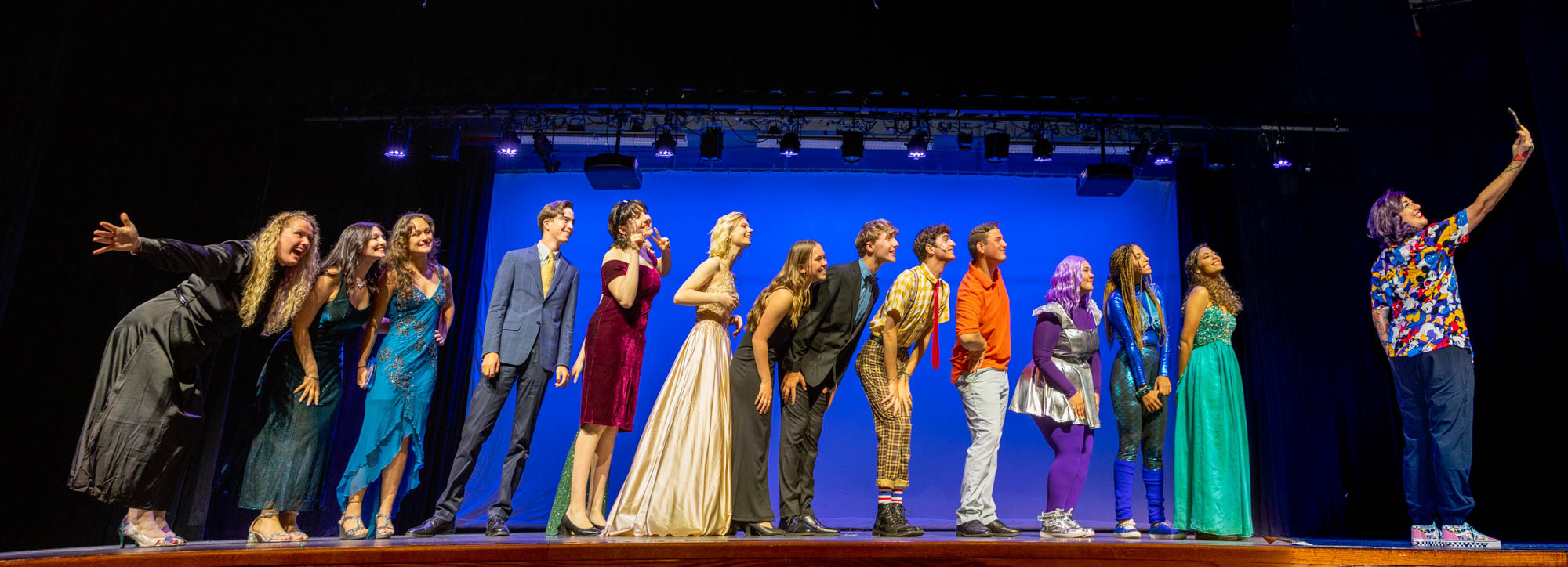 The 2022 Teeny Award winners take a selfie with the show's host Anita Boyer. MICHAEL O’CONNOR/CLASSY CAMERA