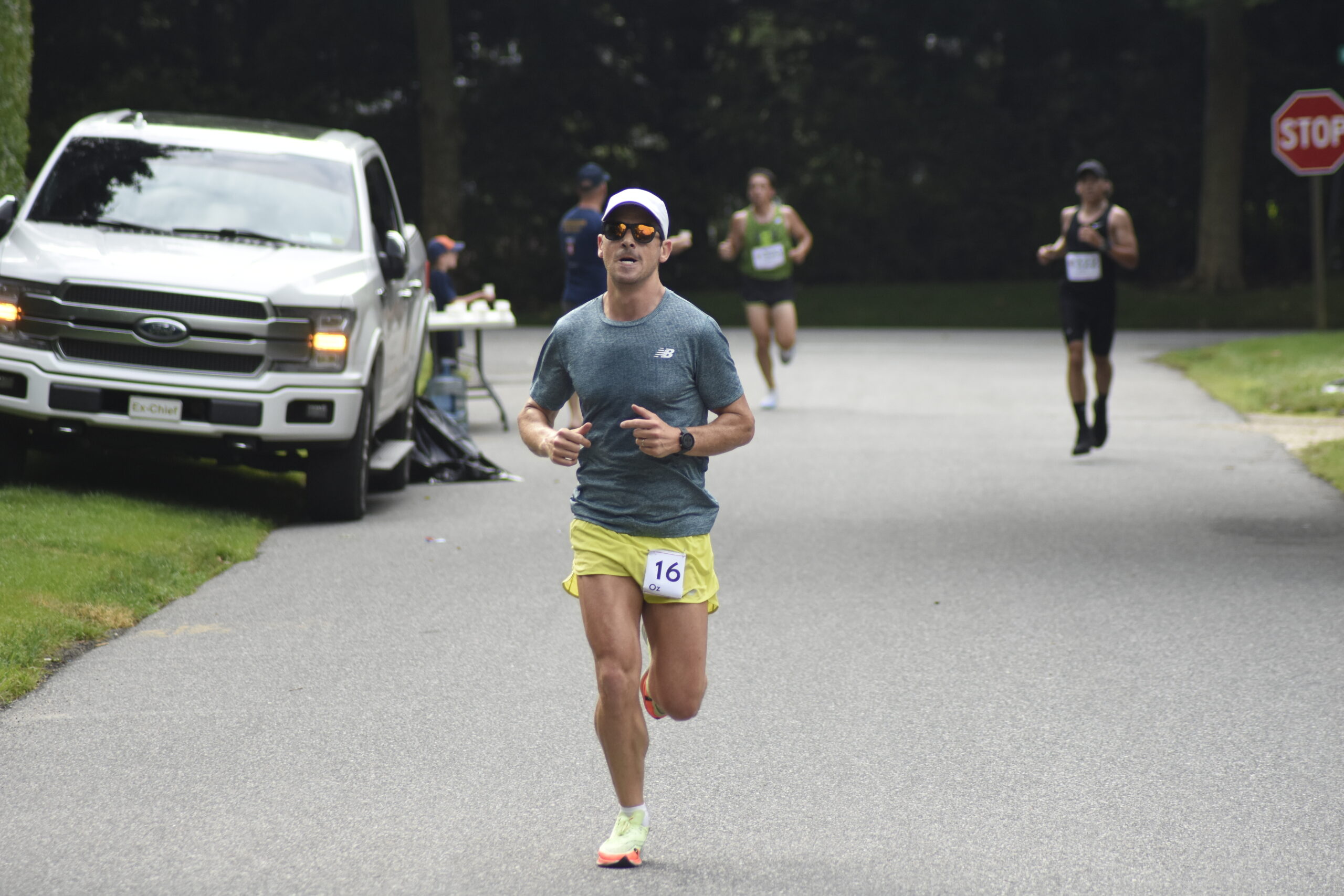 Reigning champion Oz Pearlman led for almost the entire second half of the race.   DREW BUDD