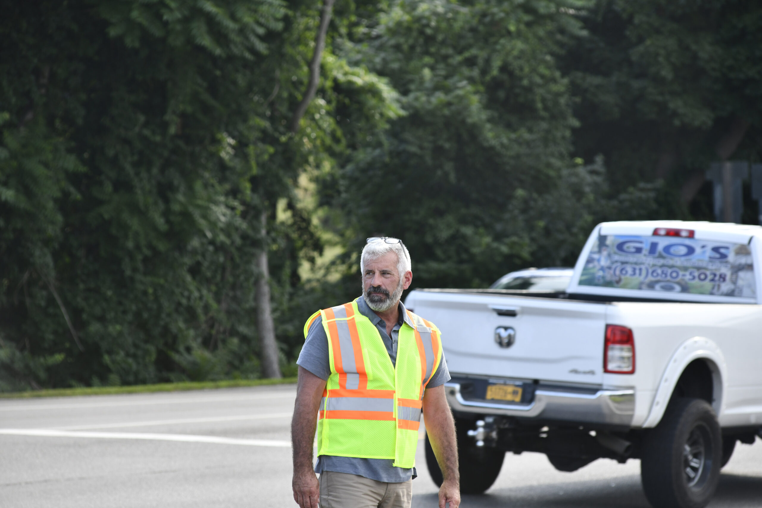 Southampton Town Highway Superintendent Charles McArdle overseeing the short-lived program that set  signals  at certain intersections to flash yellow during the morning commute.