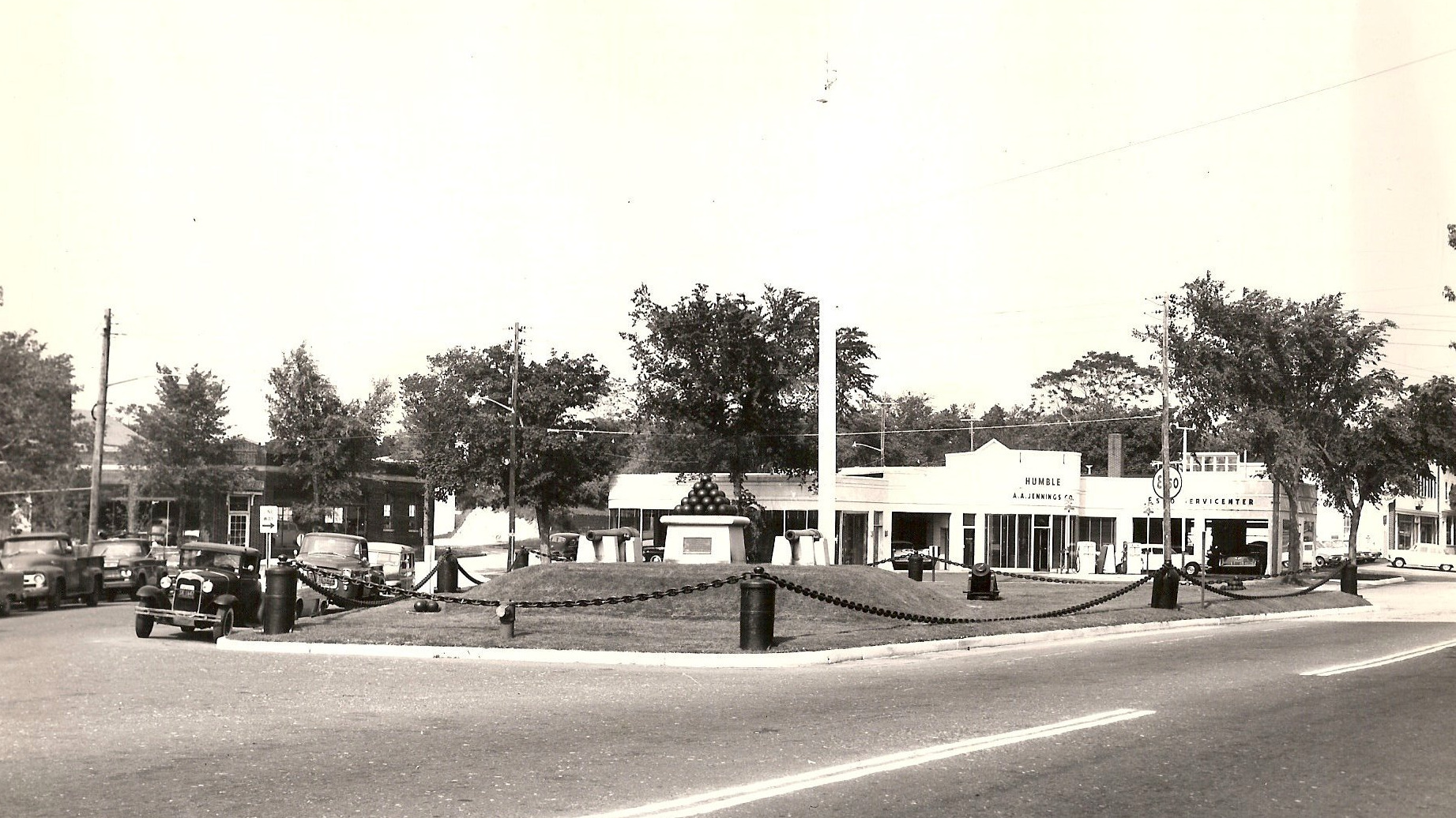 Esso gas station in the 1950s, where Christie's is today. COURTESY PERRY GUILLOT