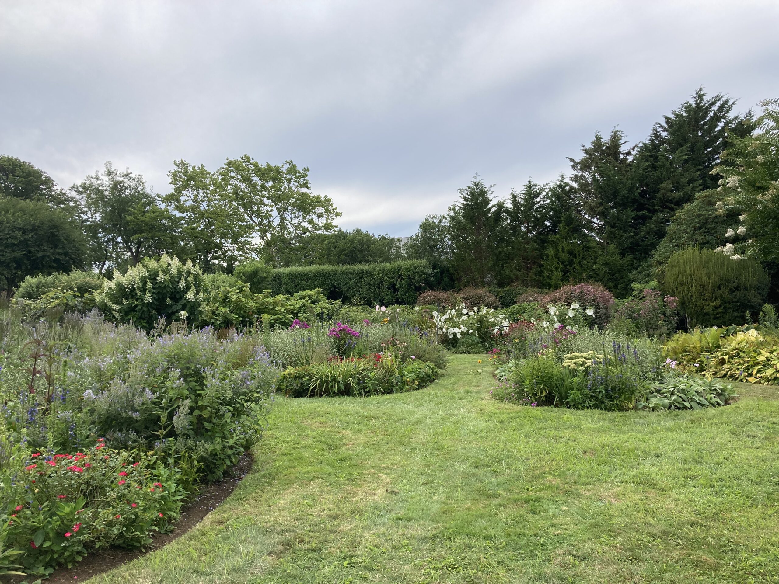 Sarah Hunnewell and James Ewing's garden. KELLY ANN SMITH