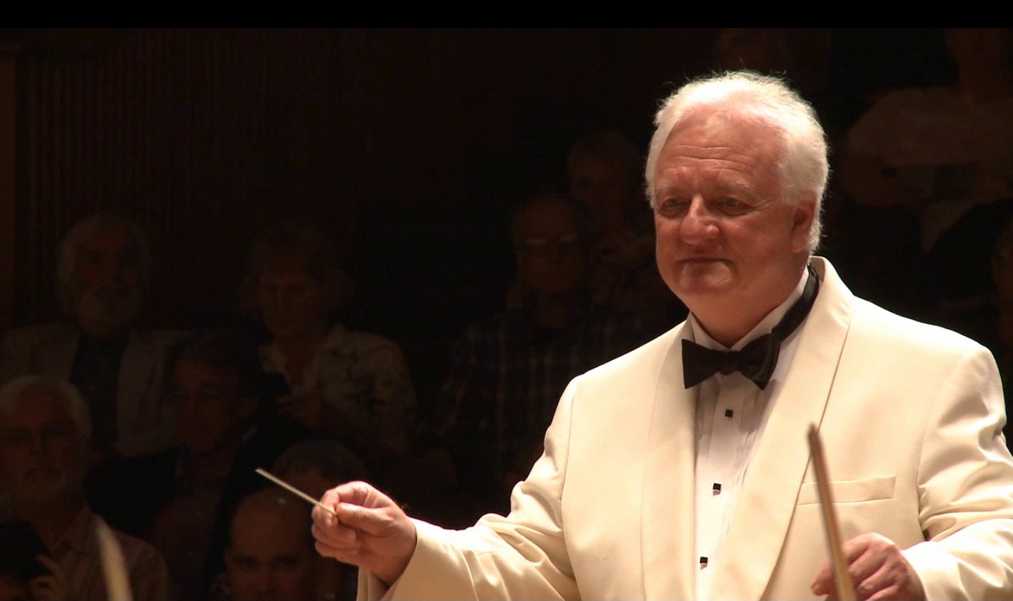 Maestro Michael Palmer conducting. COURTESY THE HAMPTONS FESTIVAL OF MUSIC