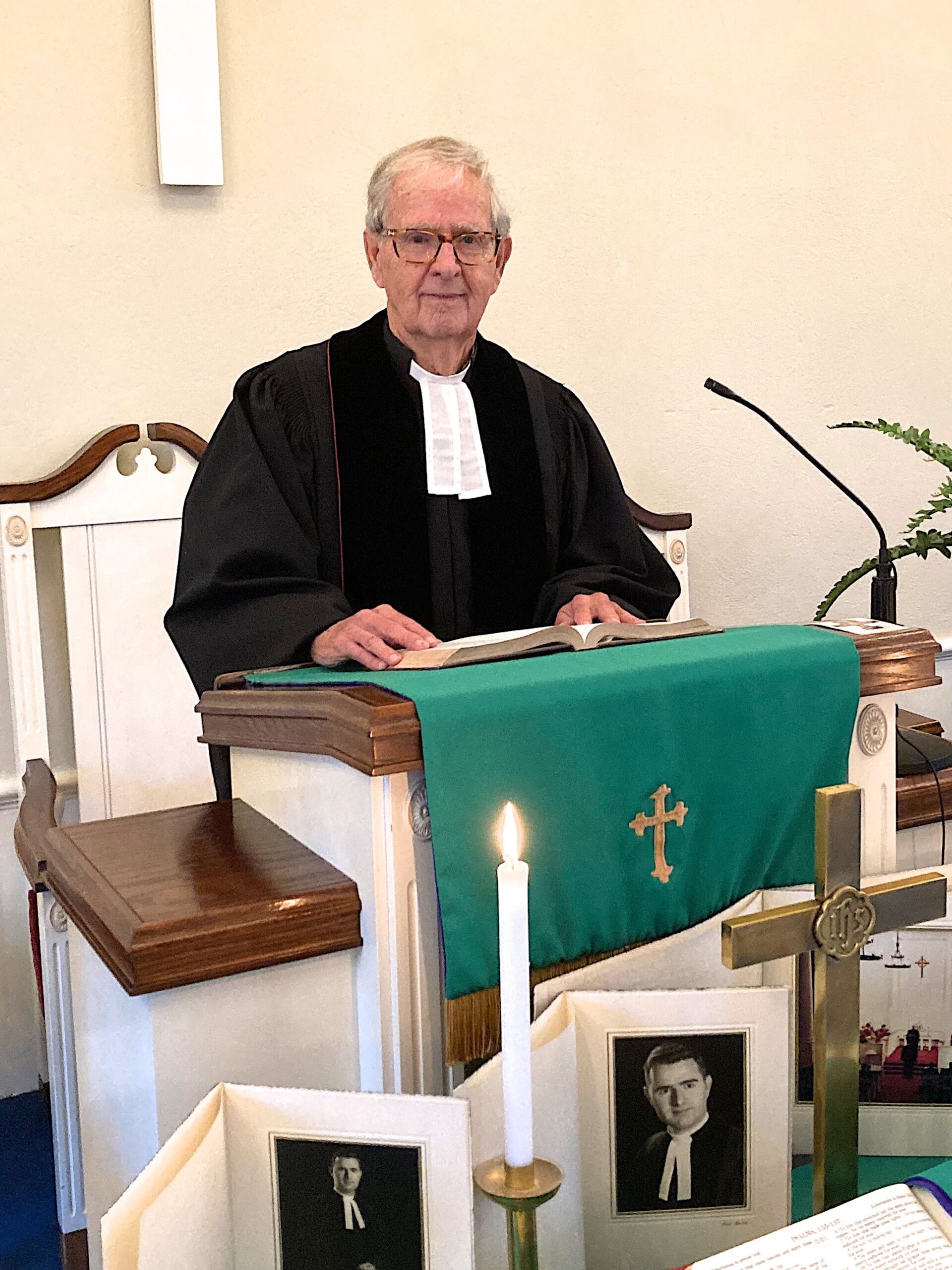 Reverend Robert Stuart at Springs Community Presbyterian Church. KYRIL BROMLEY