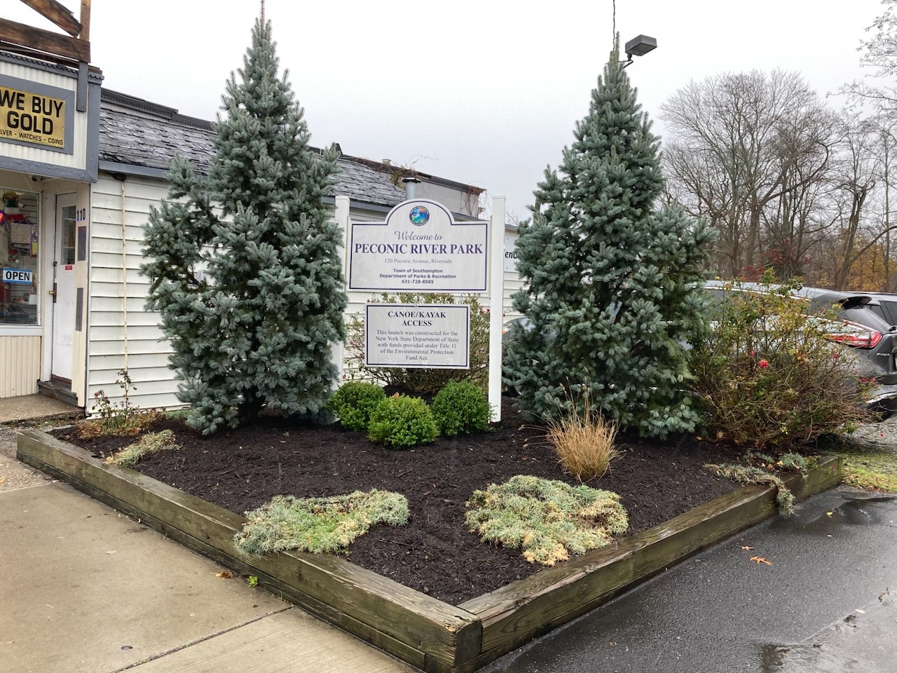 The Flanders Riverside and Northampton Community Association recently completed upgrades to the entrance to Peconic River Park. COURTESY FRNCA