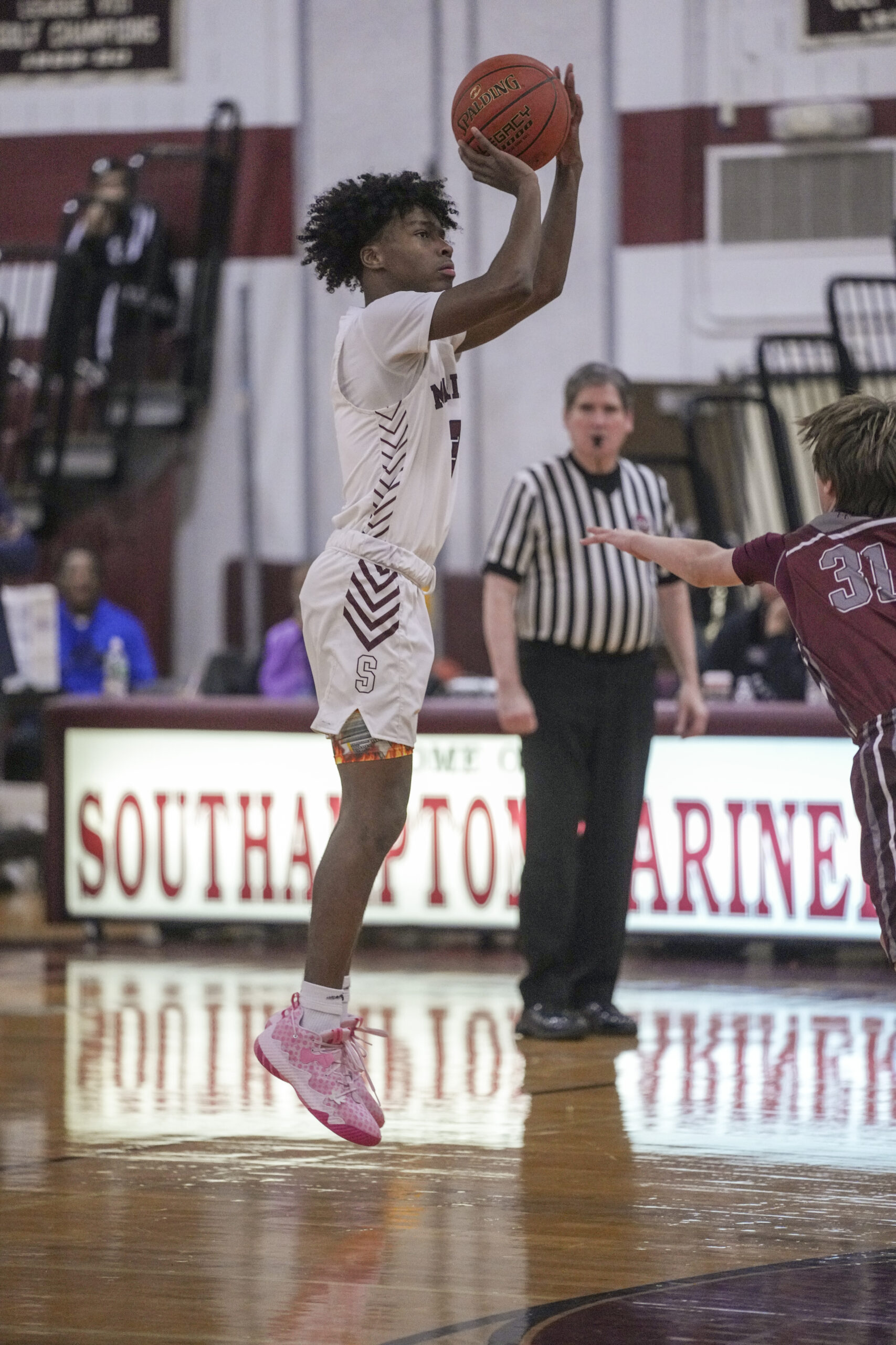 Senior Derek Reed scored 47 points against Riverhead on Friday night then 39 against East Hampton on Saturday night to lead the Mariners.    RON ESPOSITO