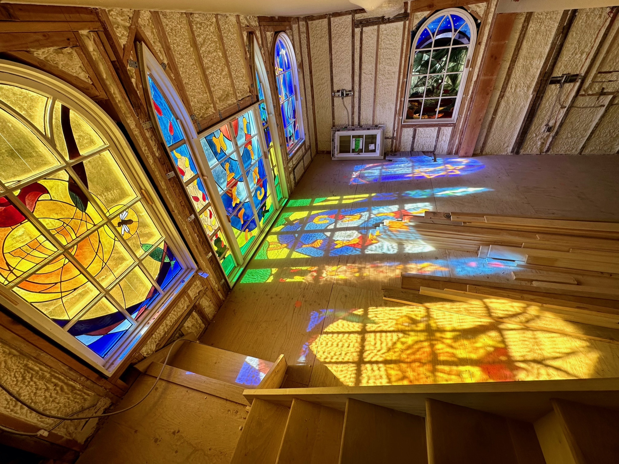 Light from recently installed stained glass windows fills the synagogue. RIVALYN ZWEIG PHOTOS