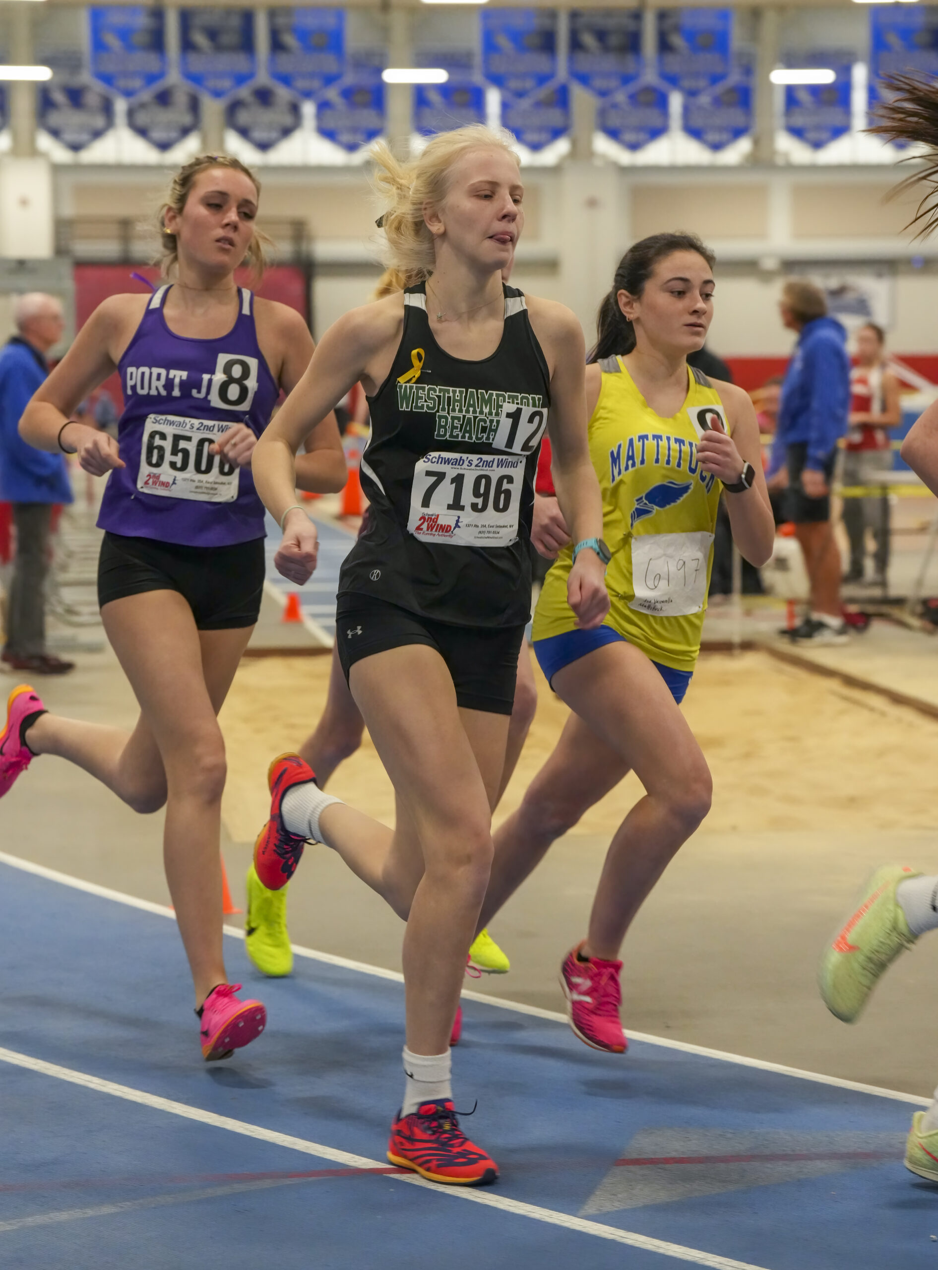 Valeria Nazaretski competed in both the 1,500- and 3,000-meter races on Saturday. RON ESPOSITO