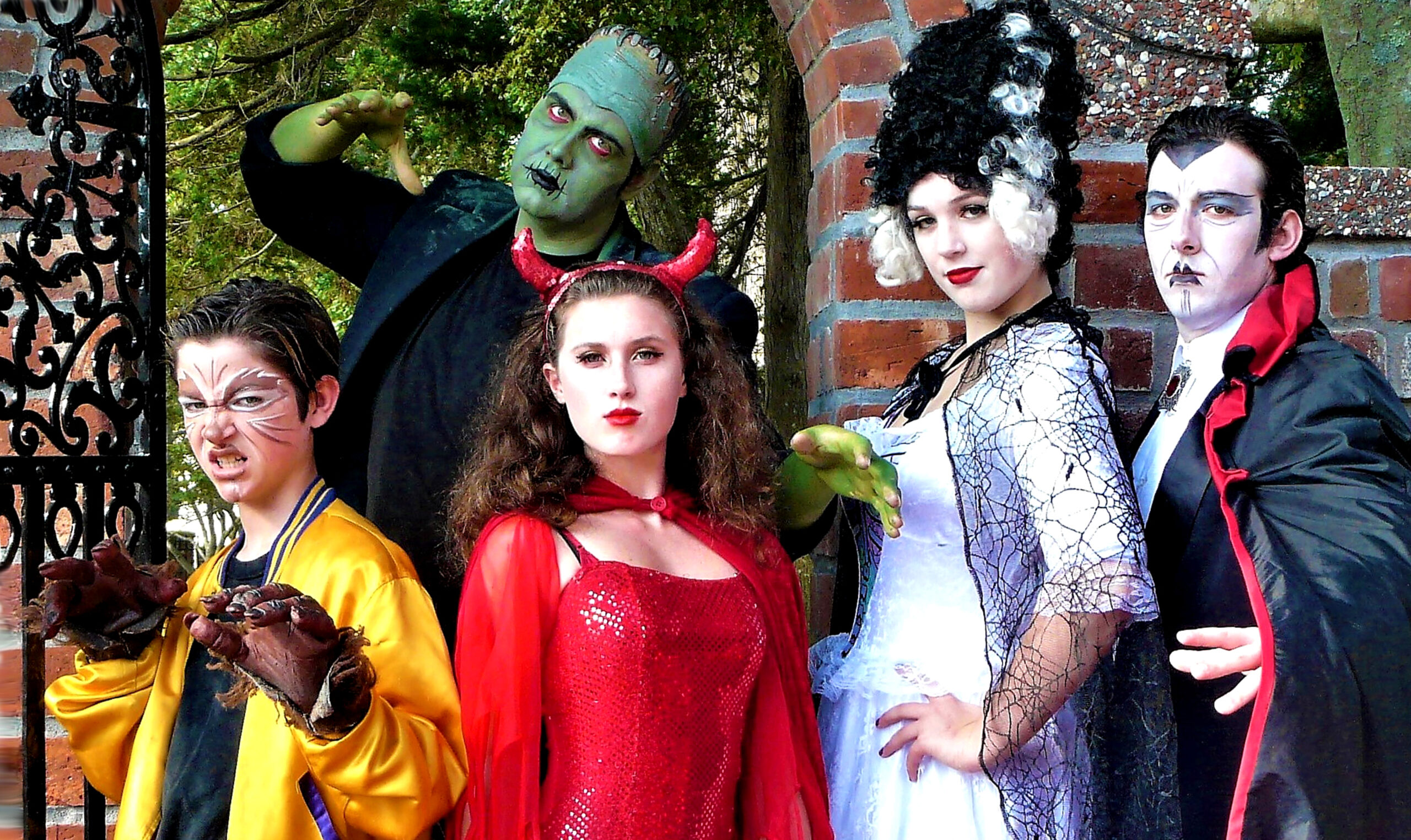 Robert Kohnken is Frankie; Ava Bianchi is The Devil; Eileen Shortall is Frankenstein's Bride; Silas Jones is The Wolfman; Denis Hartnett is Dracula.