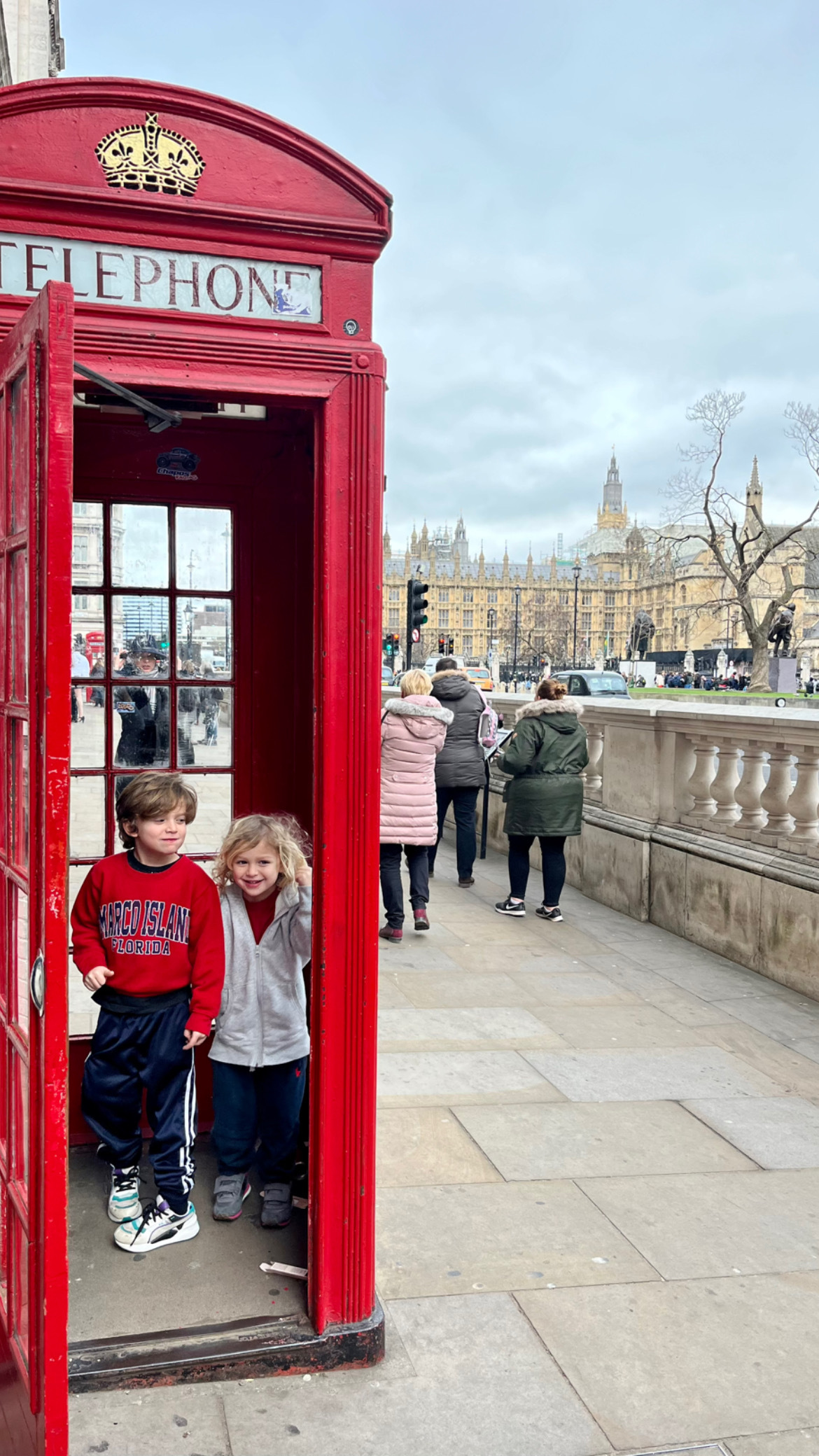 The boys enjoying London. Hannah Selinger photo