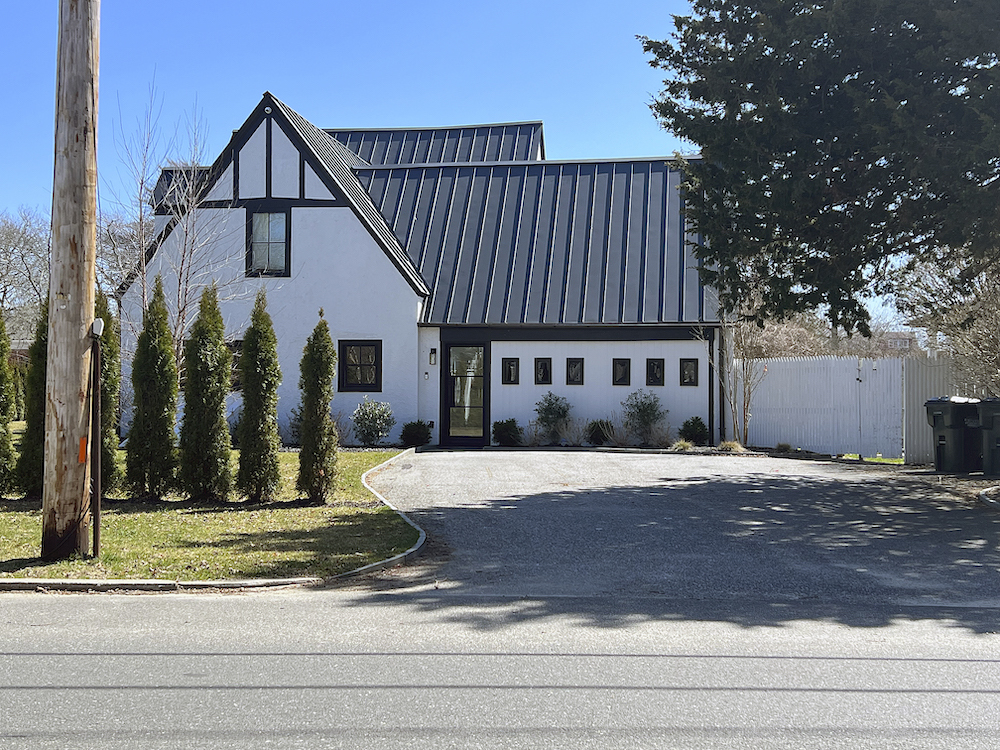 The property at 135 Lewis Street in Southampton Village.  DANA SHAW