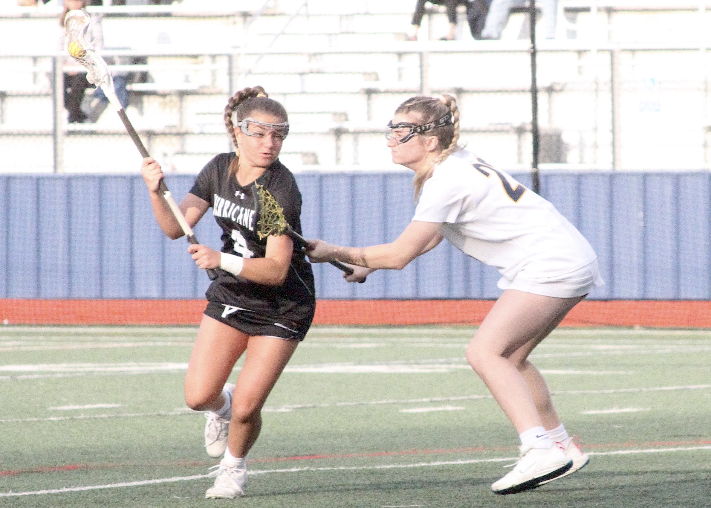 Sophomore attack Brie Provenzano looks for the play. DESIRÉE KEEGAN