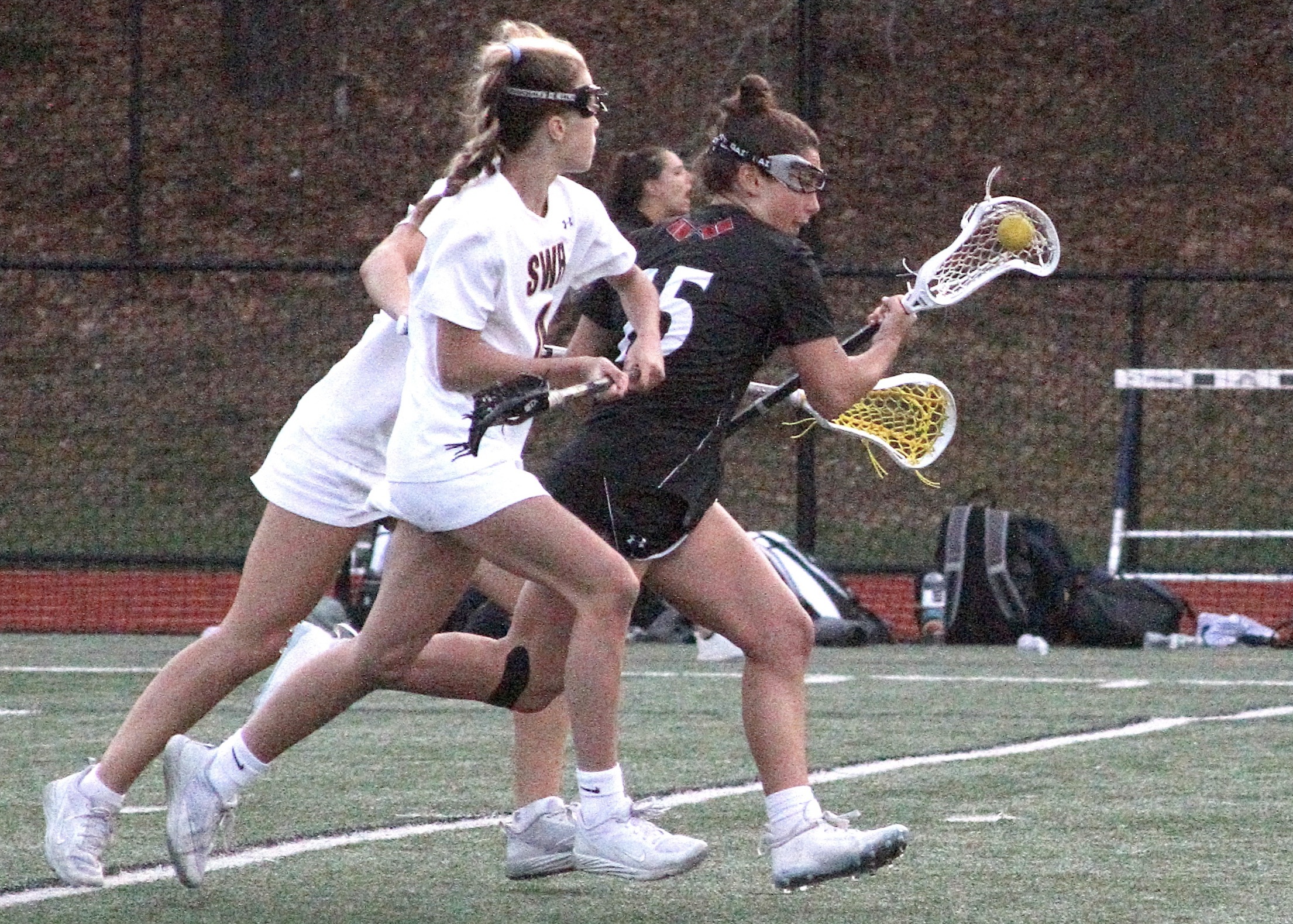 Junior attack Katie Lanning breaks for open field after collecting a ground ball. DESIRÉE KEEGAN