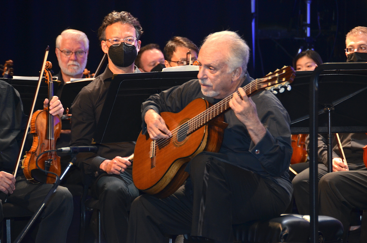 Classical guitarist Pepe Romero performing at a TH·FM concert at LTV Studios in September 2022. BARRY GORDIN