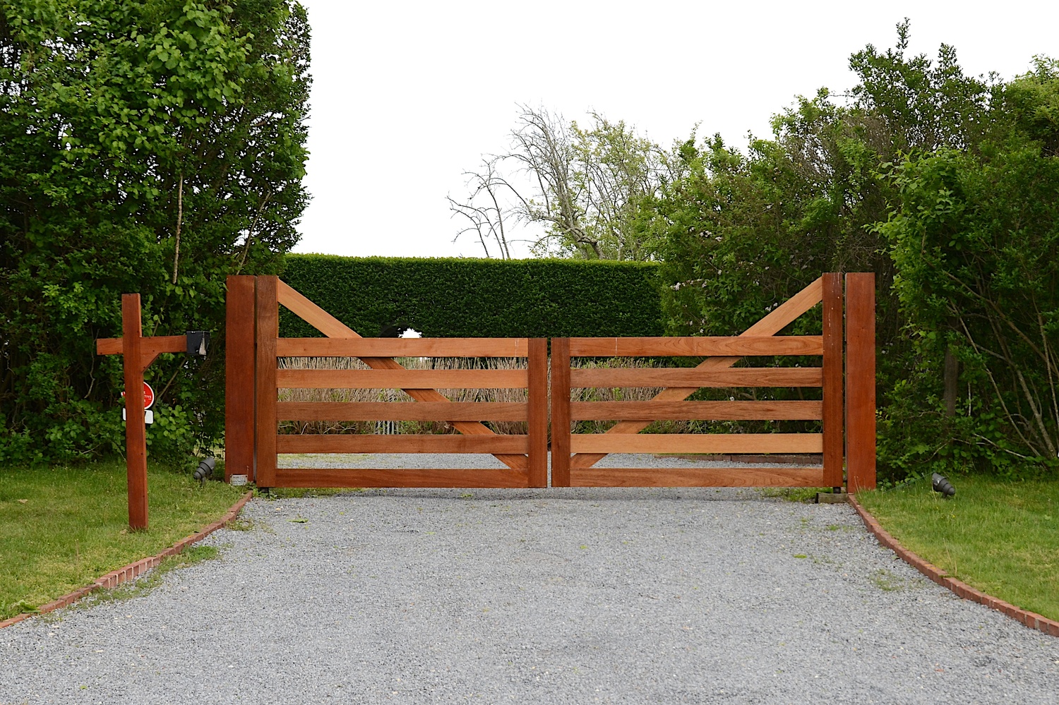 The question of whether to ban driveway gates in Sagaponack Village was debated at a public hearing on May 10. KYRIL BROMLEY