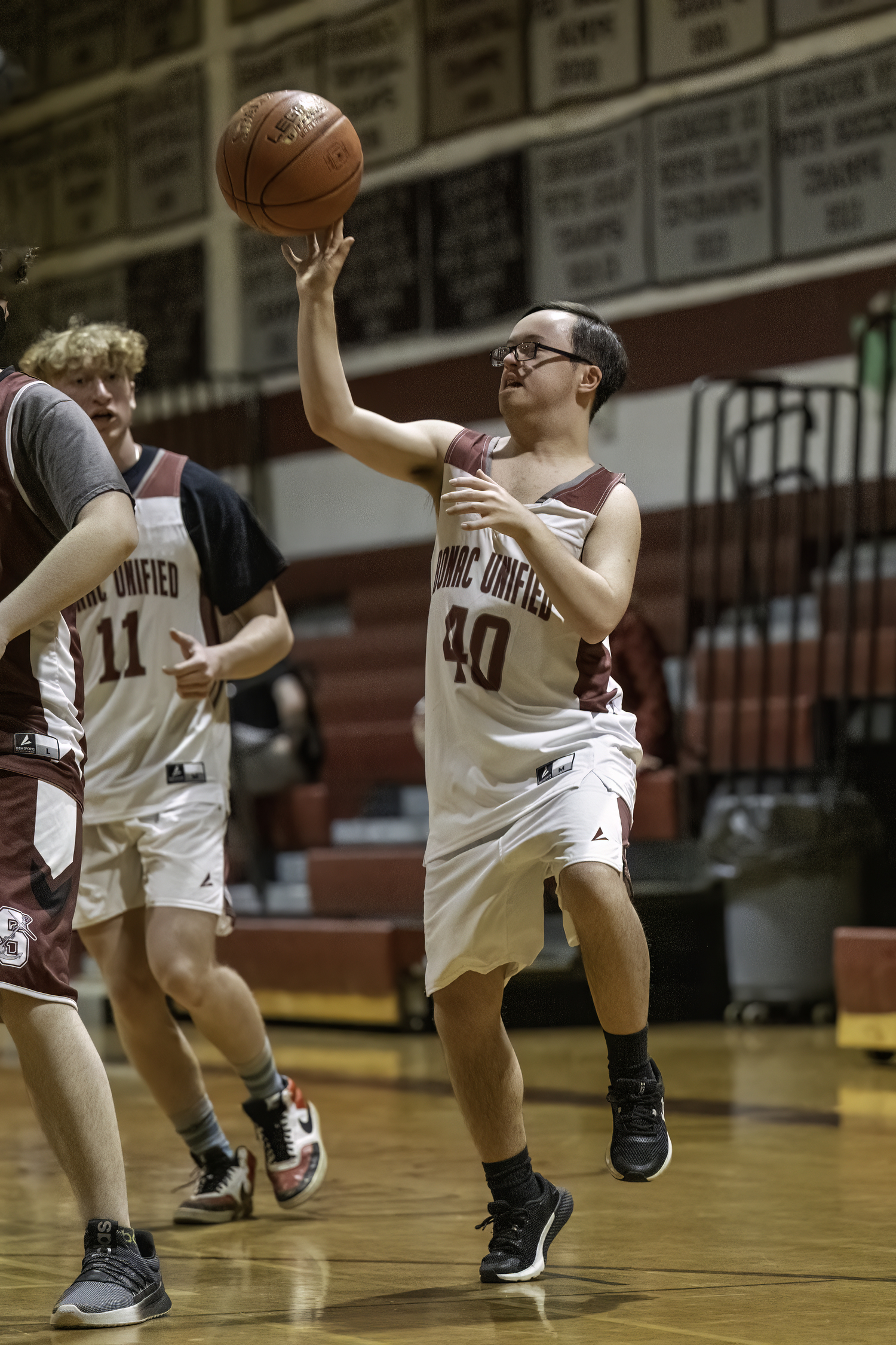 East Hampton's Sean Lester puts up a shot.    MARIANNE BARNETT