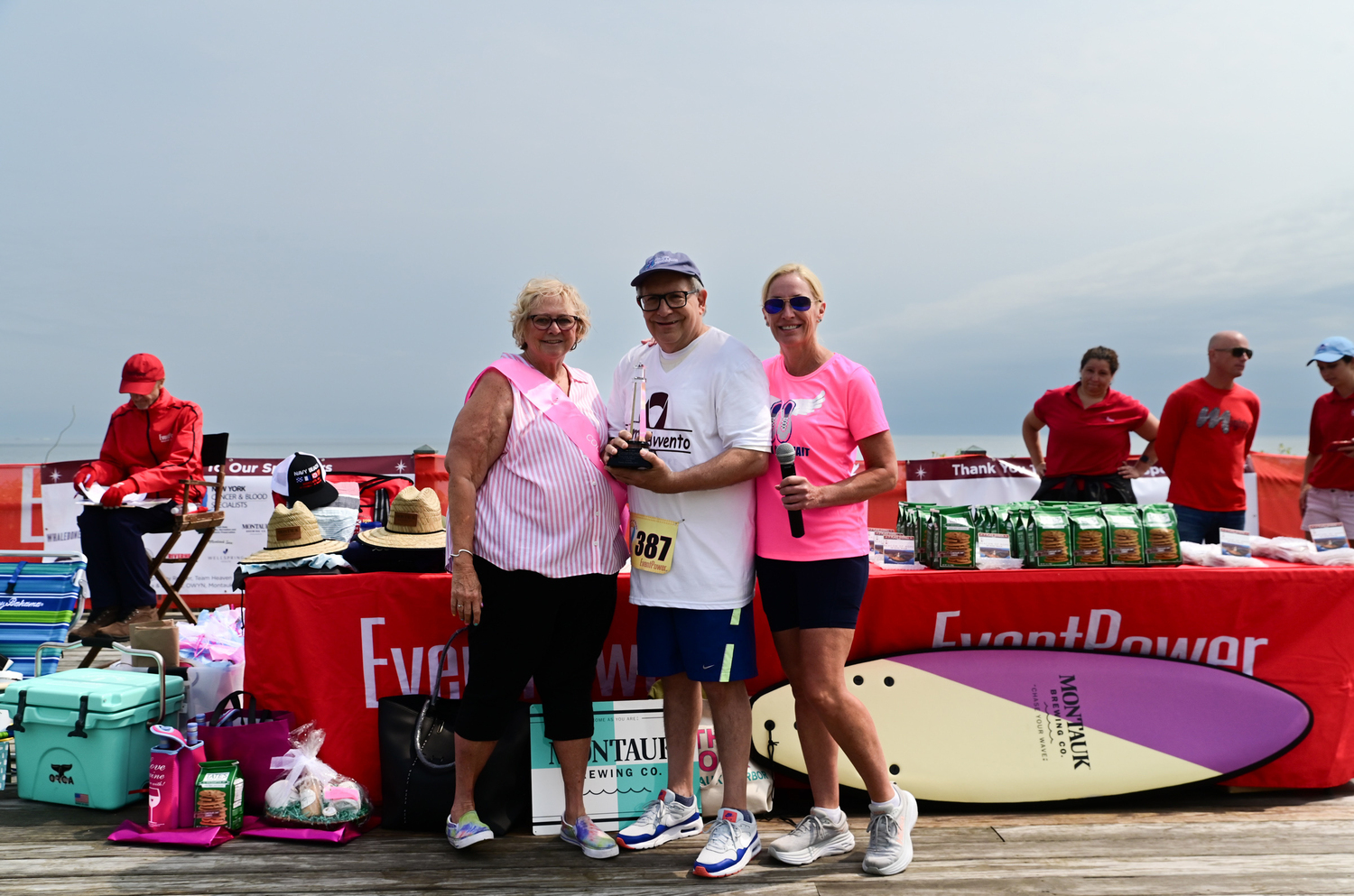 Dr. Louis Avvento was honored by the Women's Coalition of Cancers and Lucia's Angels for his work with both organizations.    ED GRENZIG/LONG ISLAND RUNNING PHOTOS