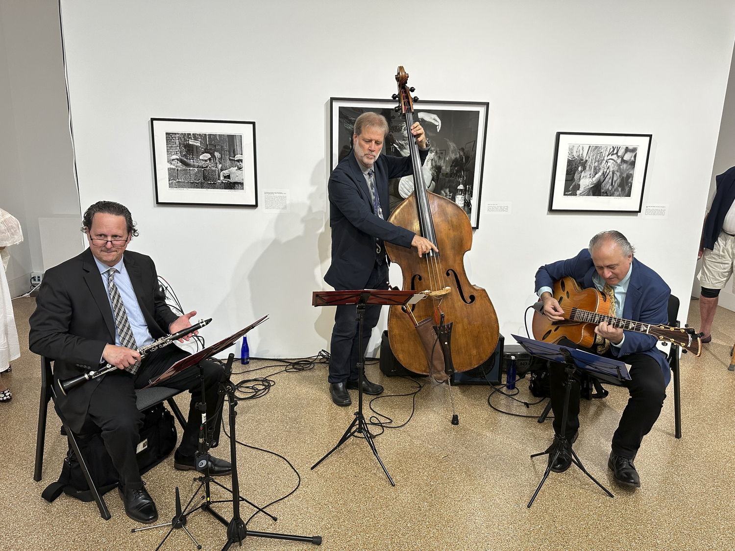 The Steve Salerno Trio entertains the guests.