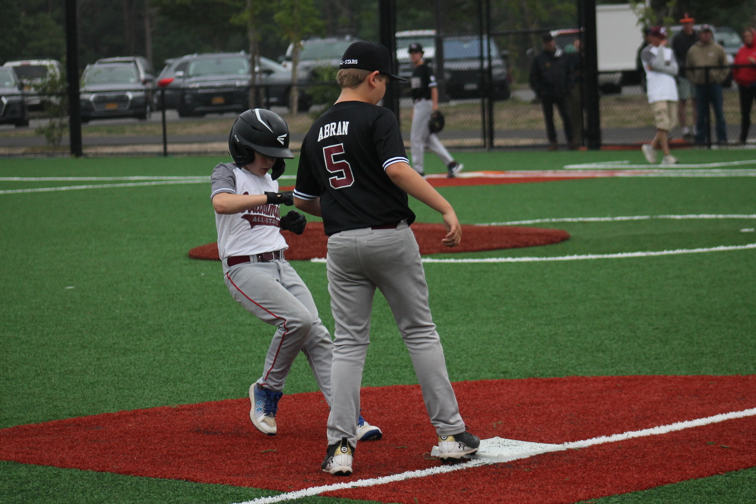 Southampton's Landry Trantolo pulls up to third base.  KRIS VINSKI