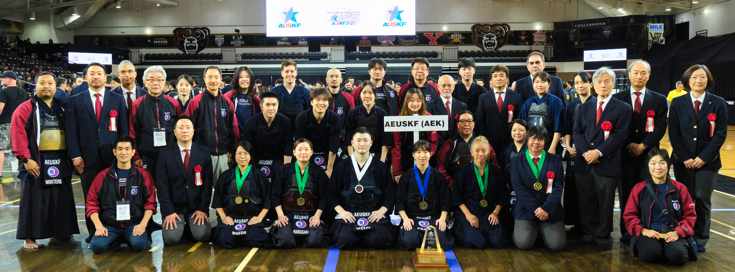 Misao Grivas with her All Eastern United States Kendo Federation teammates who did very well.