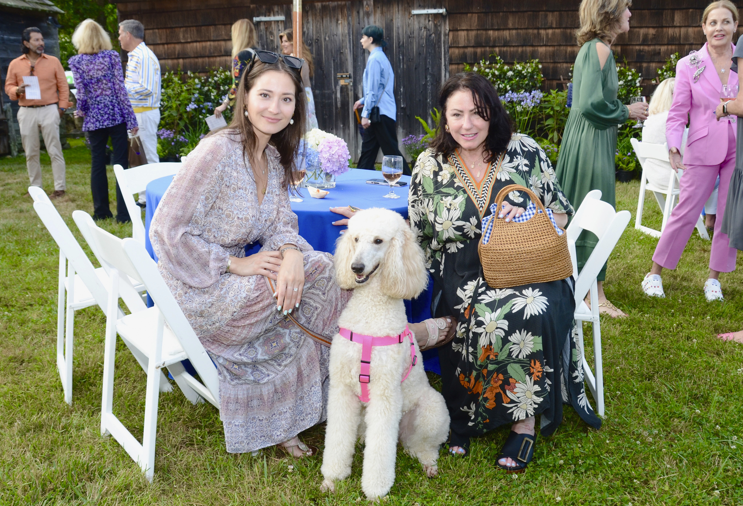 Gabriella and Tamara Stephenson, with Stella.