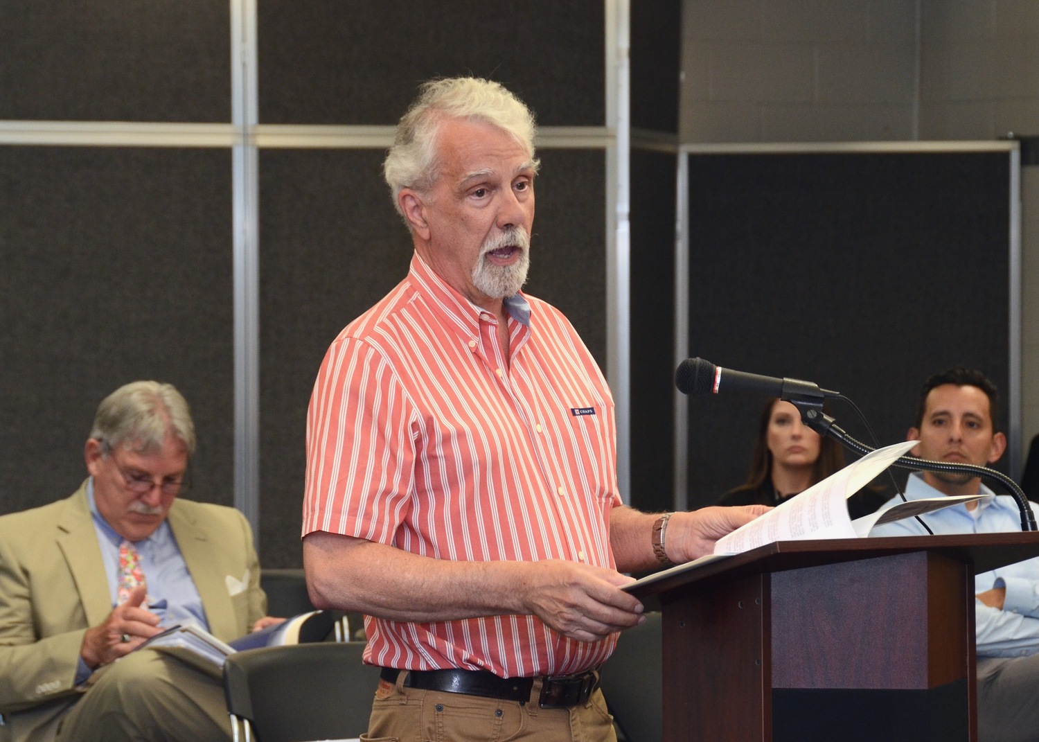 Hampton Life magazine owner Kirby Marcantonio addresses East Hampton's board of education Tuesday night. KYRIL BROMLEY