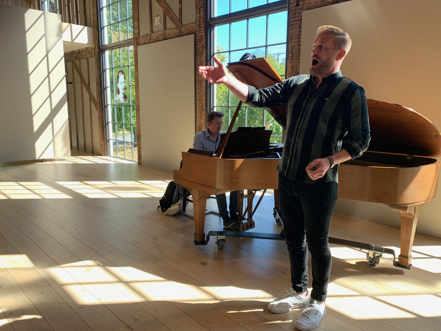 Sag Harbor Songfest's musical director Robert Tweten rehearsing with baritone Jarrett Ott for the inaugural concert series at The Church in September 2022. ANNETTE HINKLE