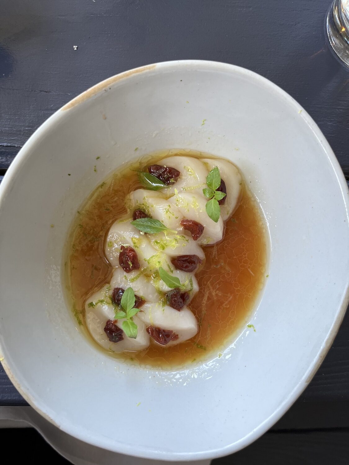 Scallop Crudo at The Pheasant. Hannah Selinger photo