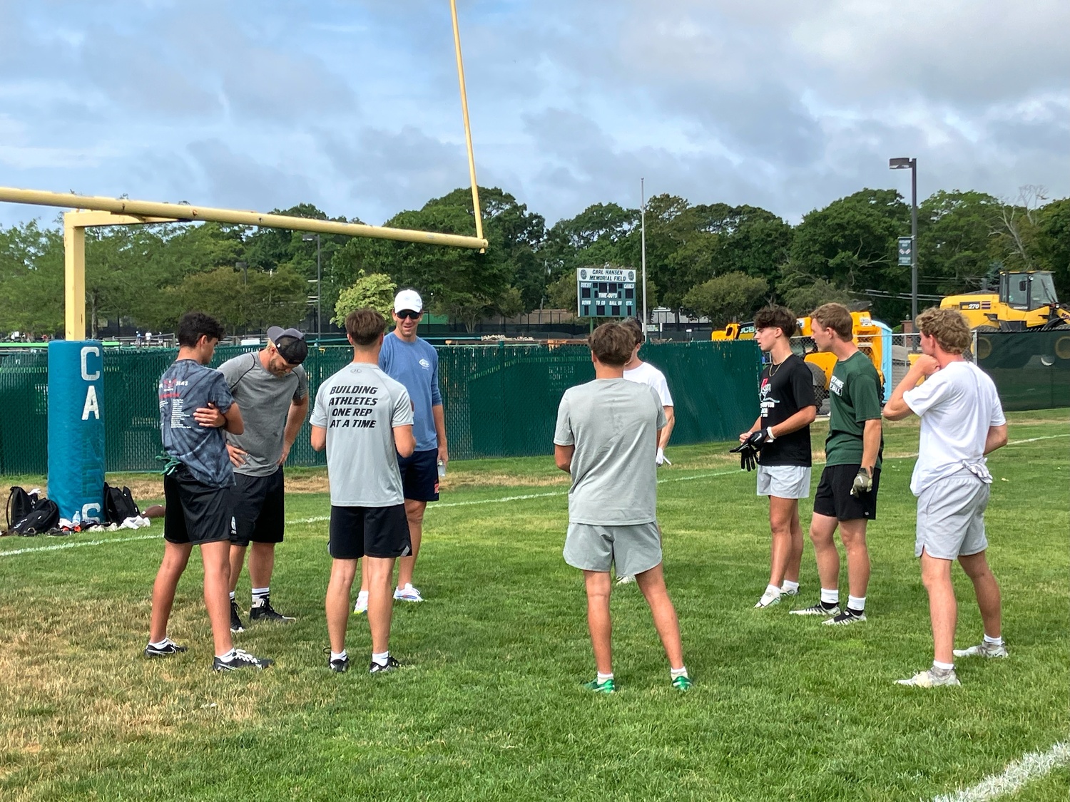 New York Giants QBs Manning, Jones Practice With Westhampton Beach Football  Players - 27 East